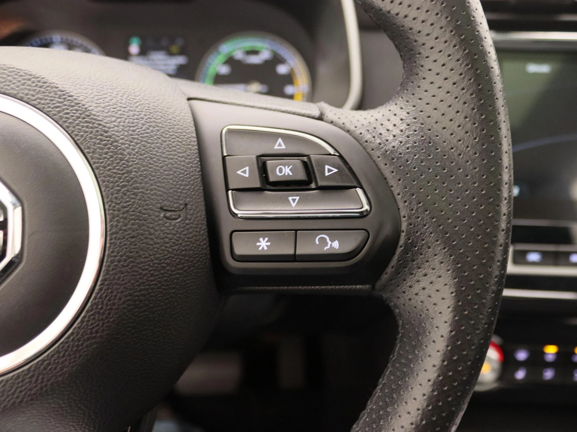 MG ZS EV Luxury 45 kWh