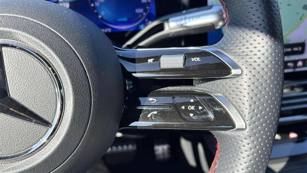 Mercedes-Benz-CLA-image-11
