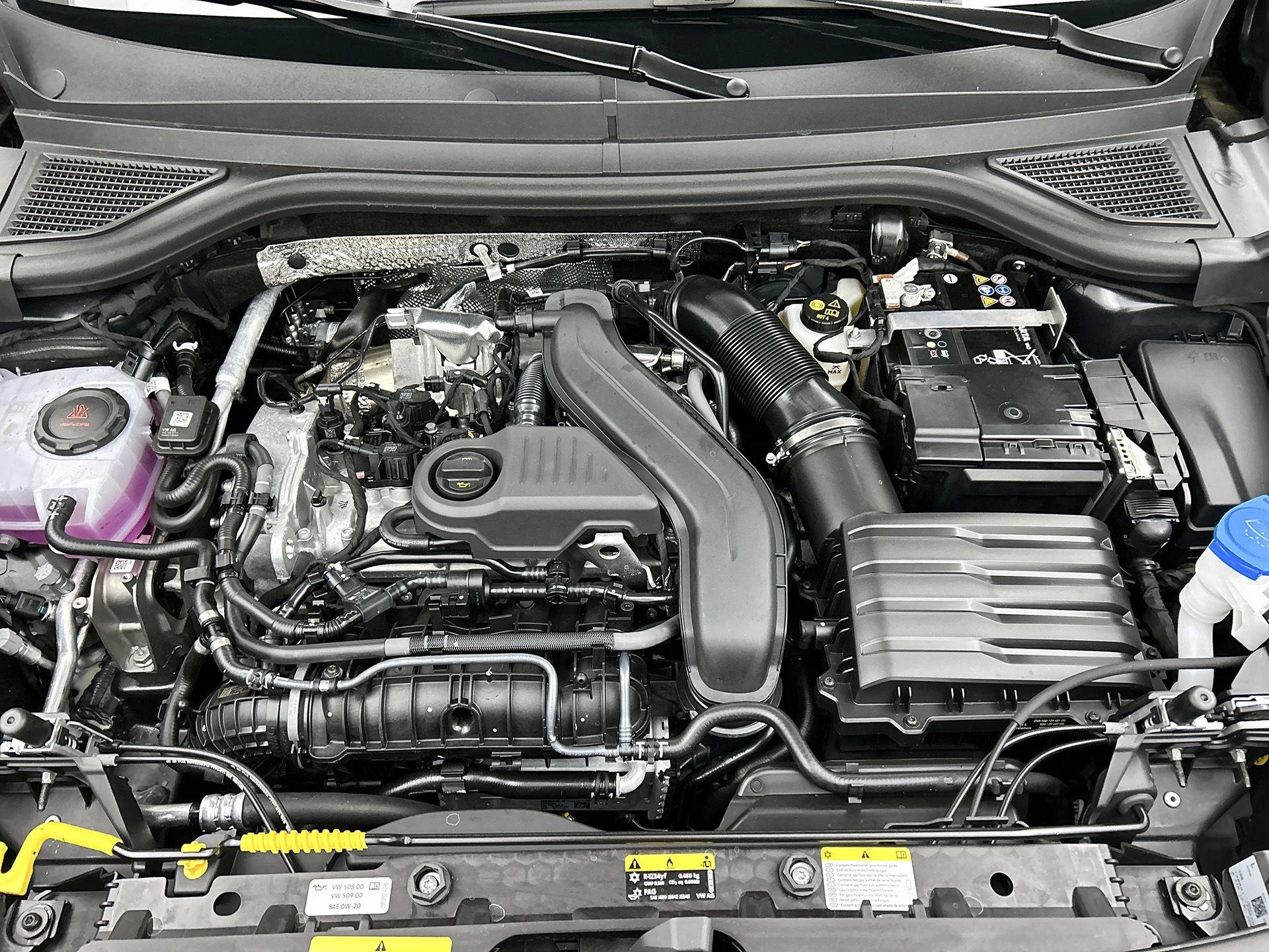 Volkswagen-T-Roc-image-9