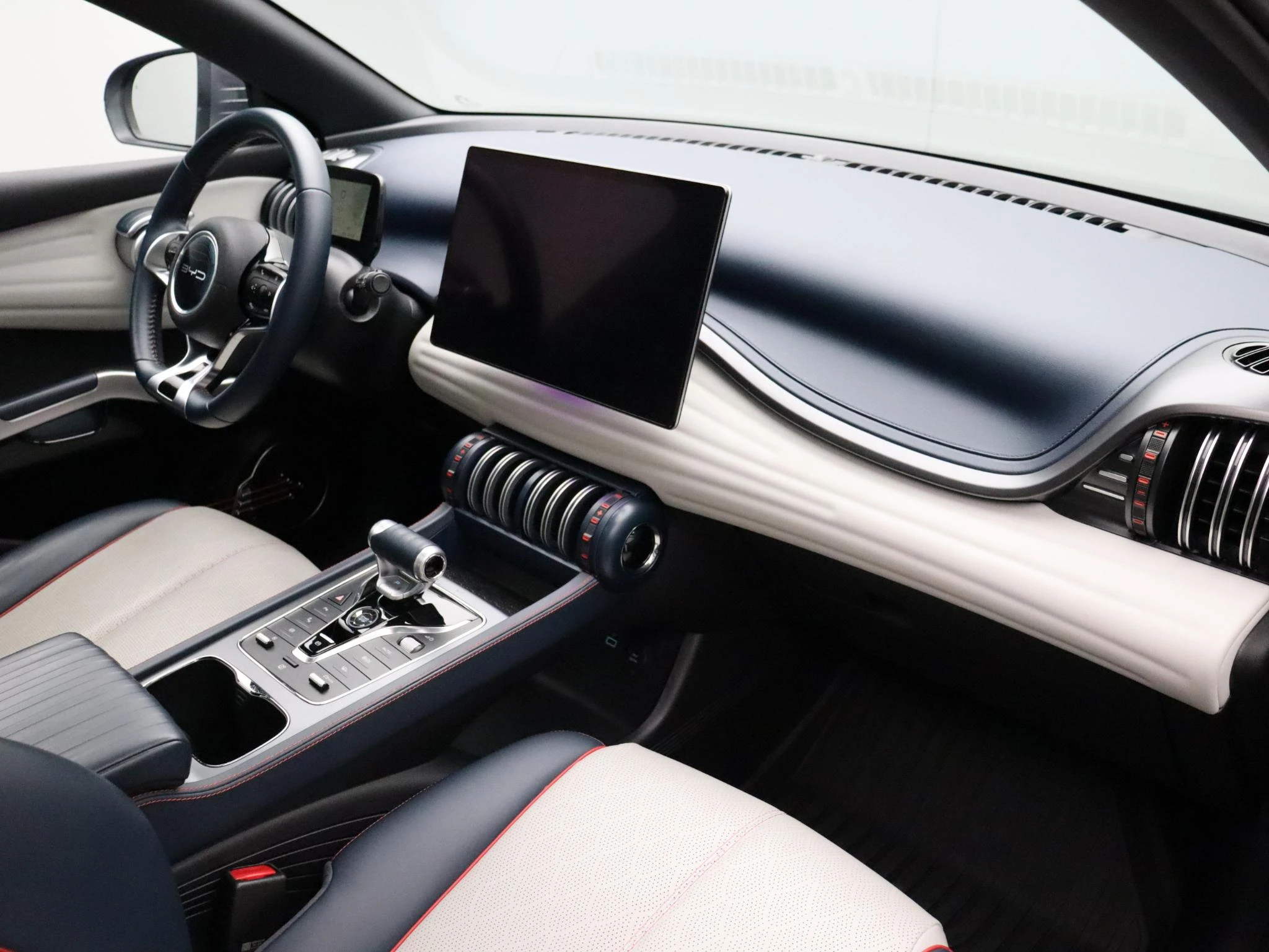 BYD-ATTO 3-image-23