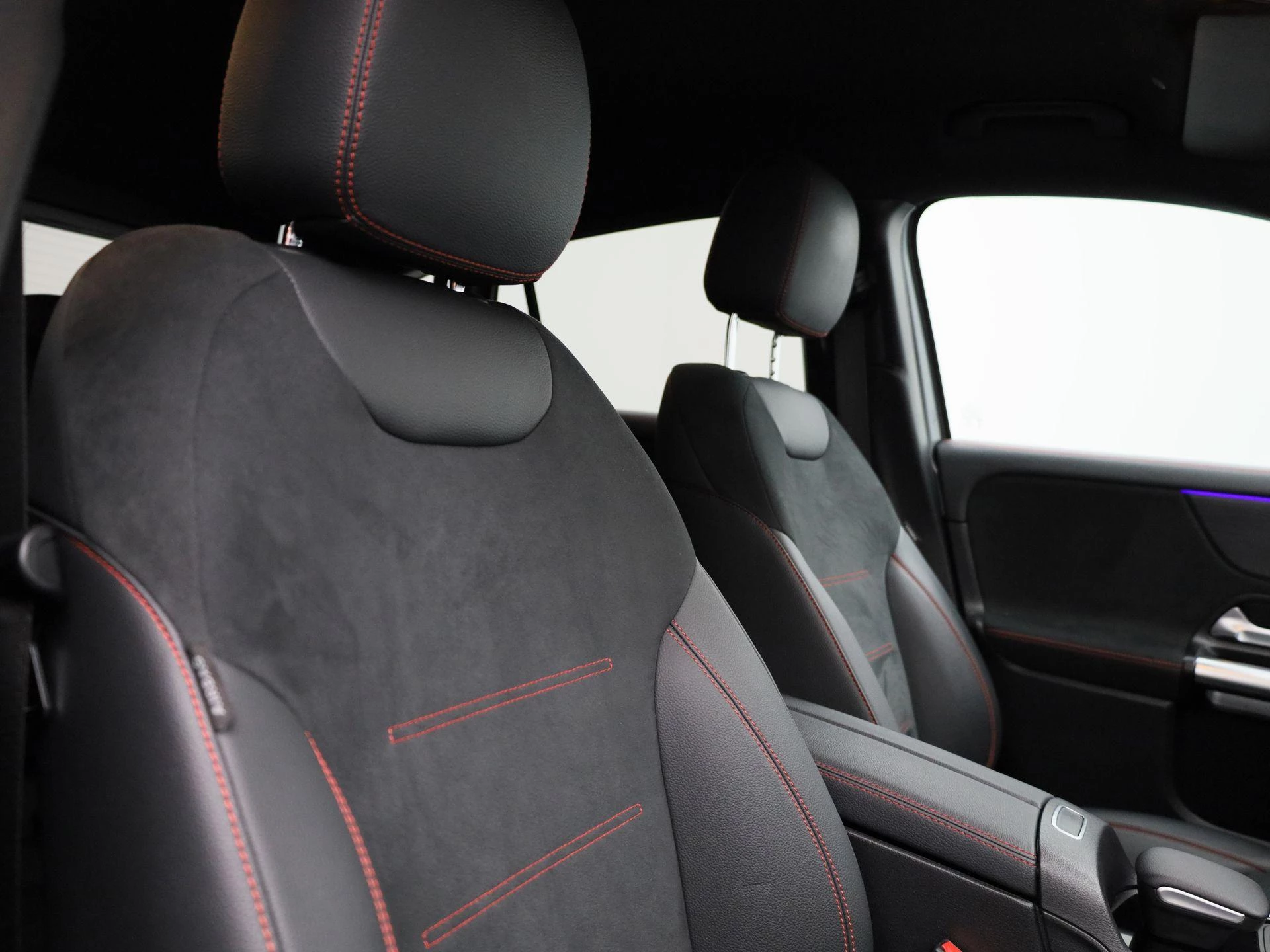 Mercedes-Benz-EQA-image-35