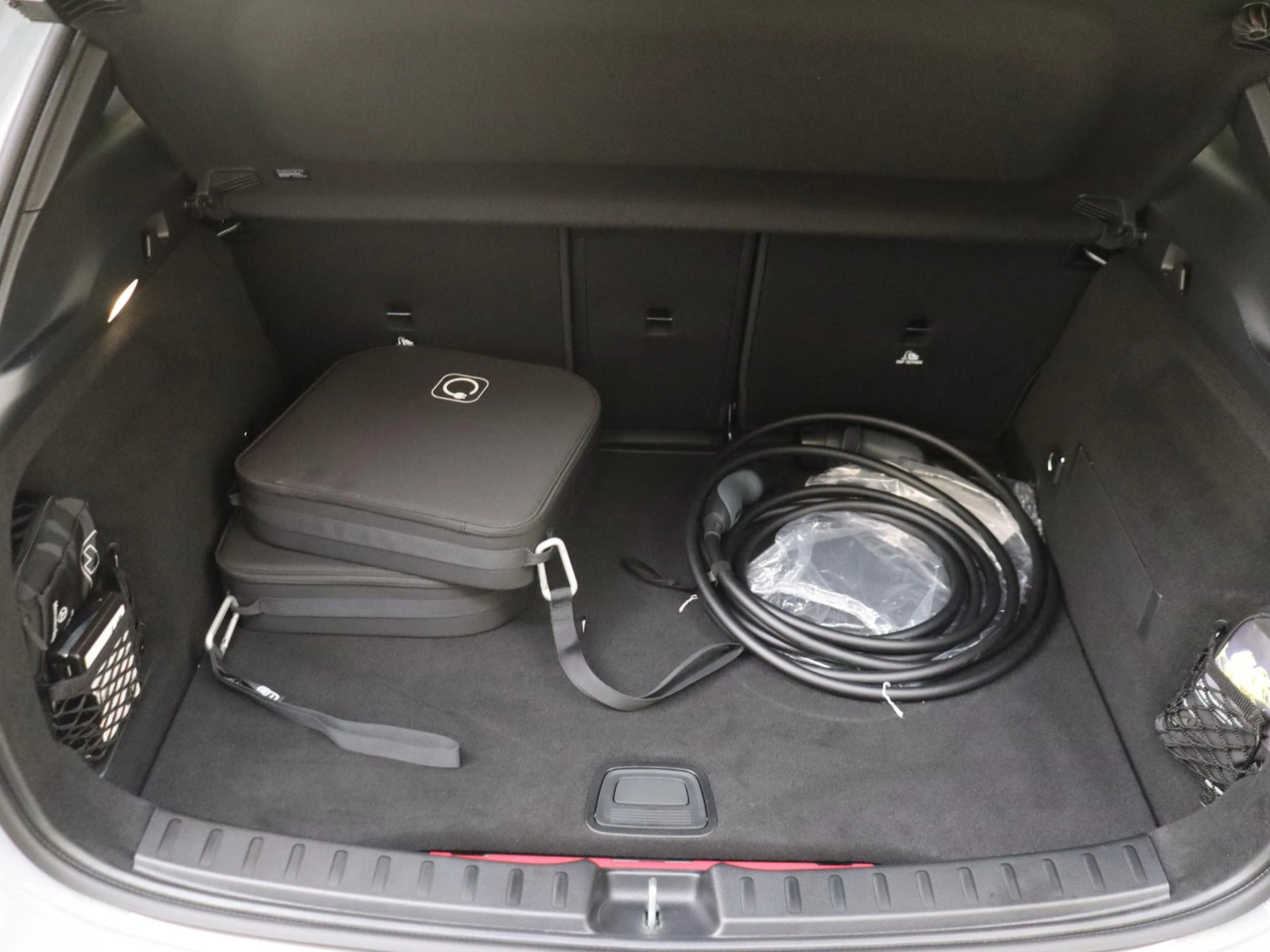 Mercedes-Benz GLA 250 e Business Solution AMG