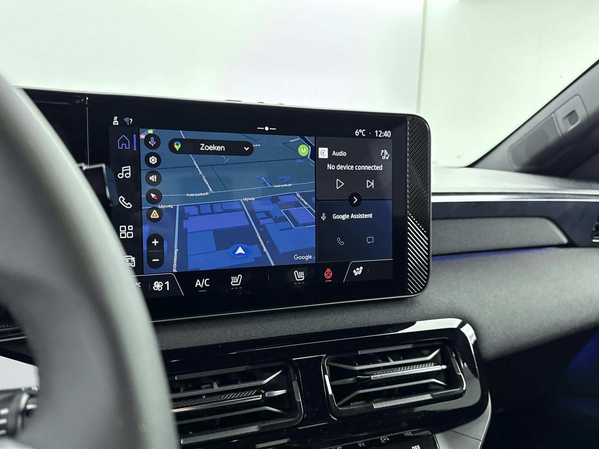 Nissan-Micra-image-9