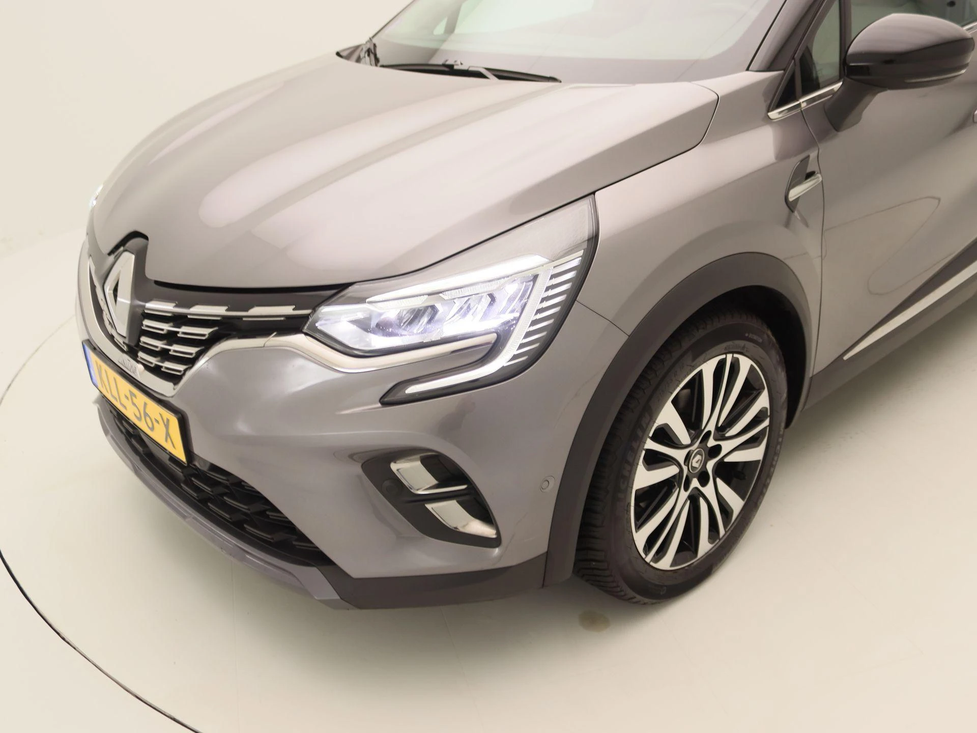 Renault Captur E-Tech Plug-in Hybrid 160 Initiale Paris