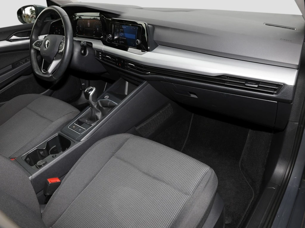 Volkswagen-Golf-image-6