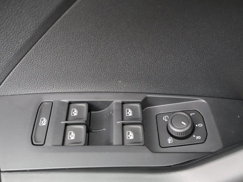 Volkswagen-T-Cross-image-22