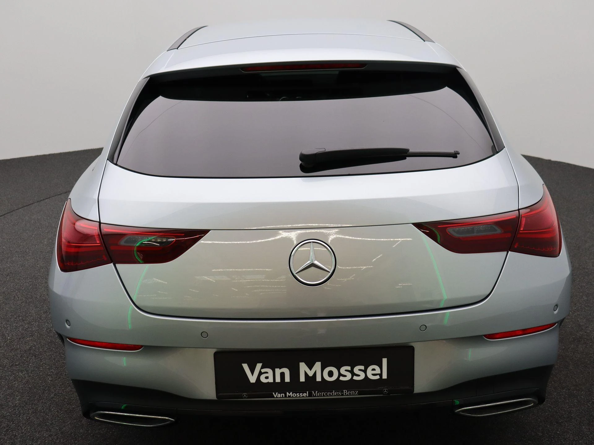 Mercedes-Benz-CLA-image-18