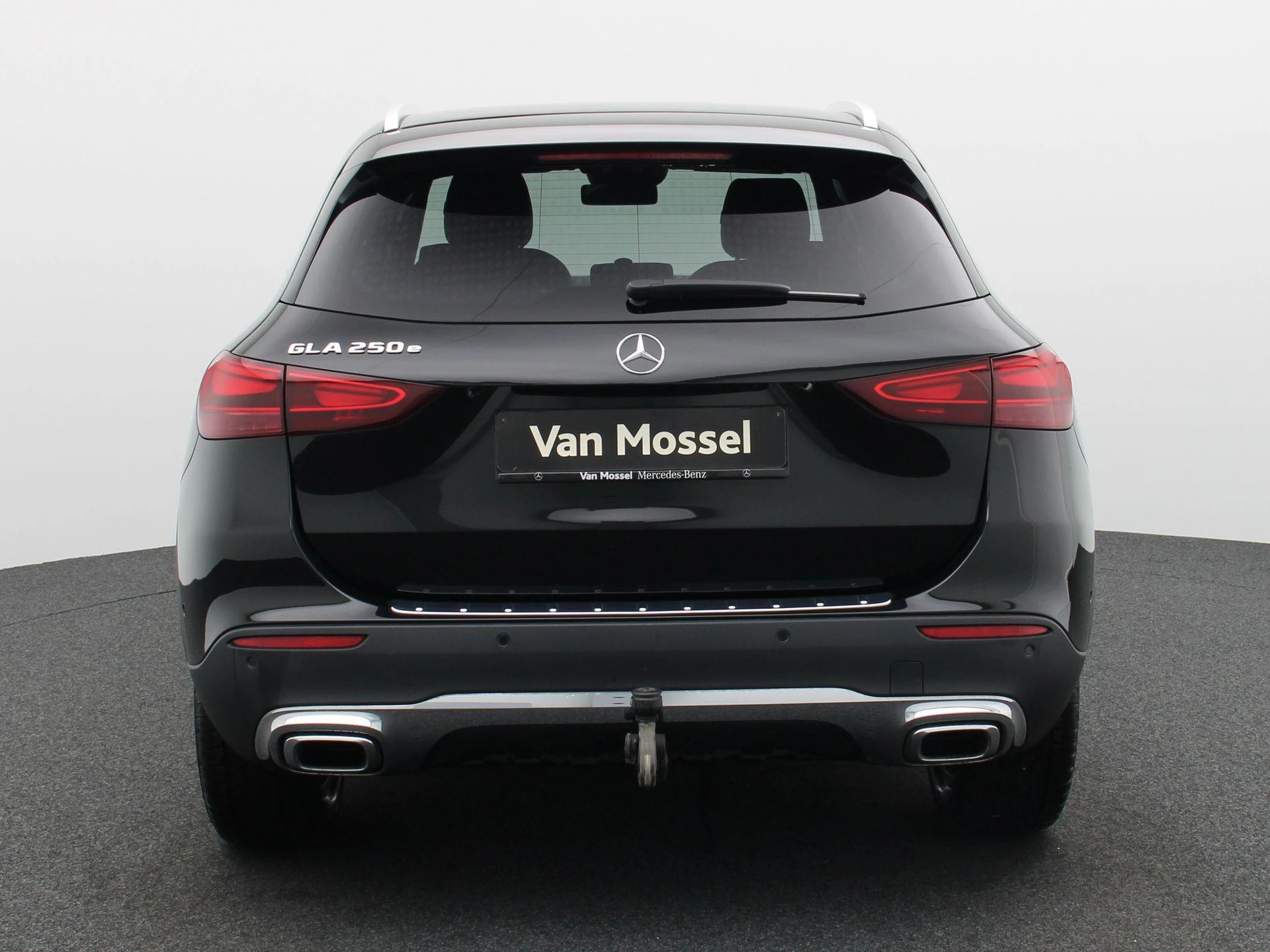Mercedes-Benz GLA 250 e Business Line + TREKHAAK + CARPLAY + LED + CAMERA +