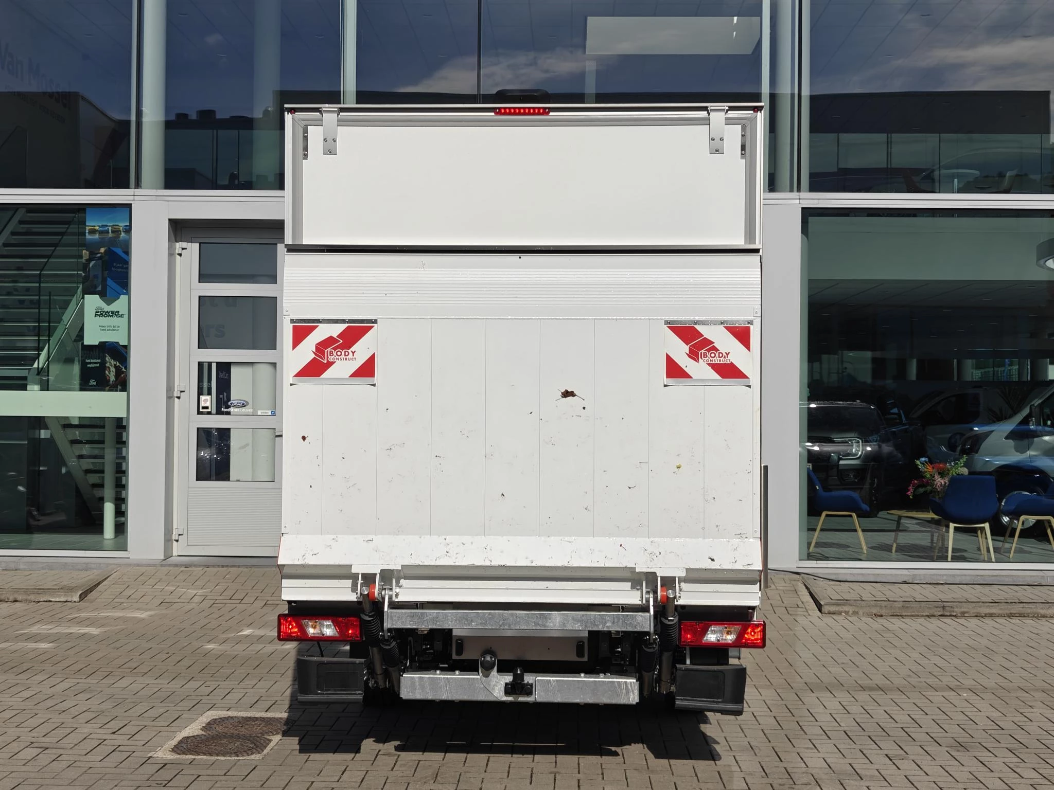 Ford Transit 2T ChassisCabine Meubelbak