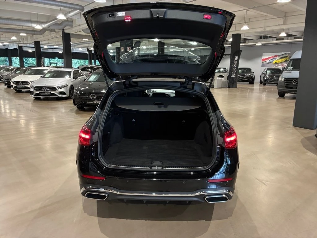 Mercedes-Benz-C-Klasse 300-image-13