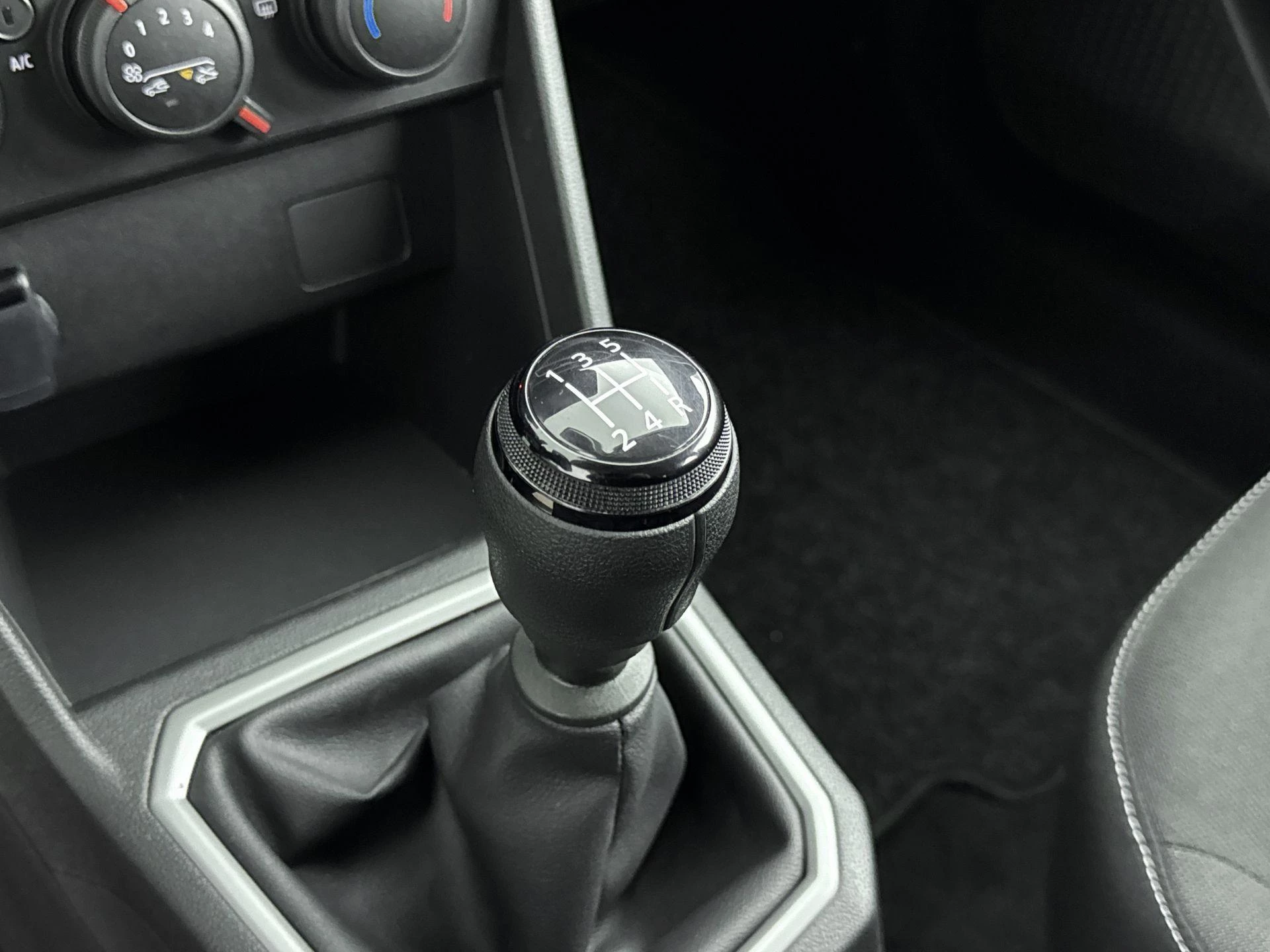 Dacia-Sandero-image-14
