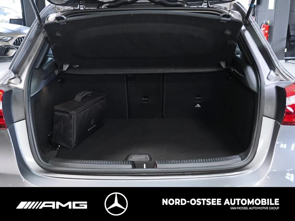 Mercedes-Benz A-Klasse 250 e AMG AHK PDC PANO BURMESTER TEMPOMAT AMG Line