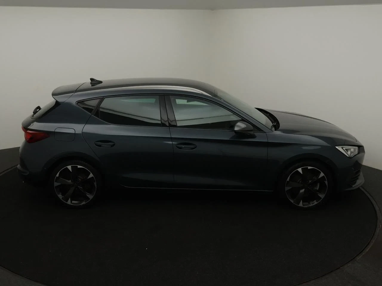 CUPRA-Leon-image-22