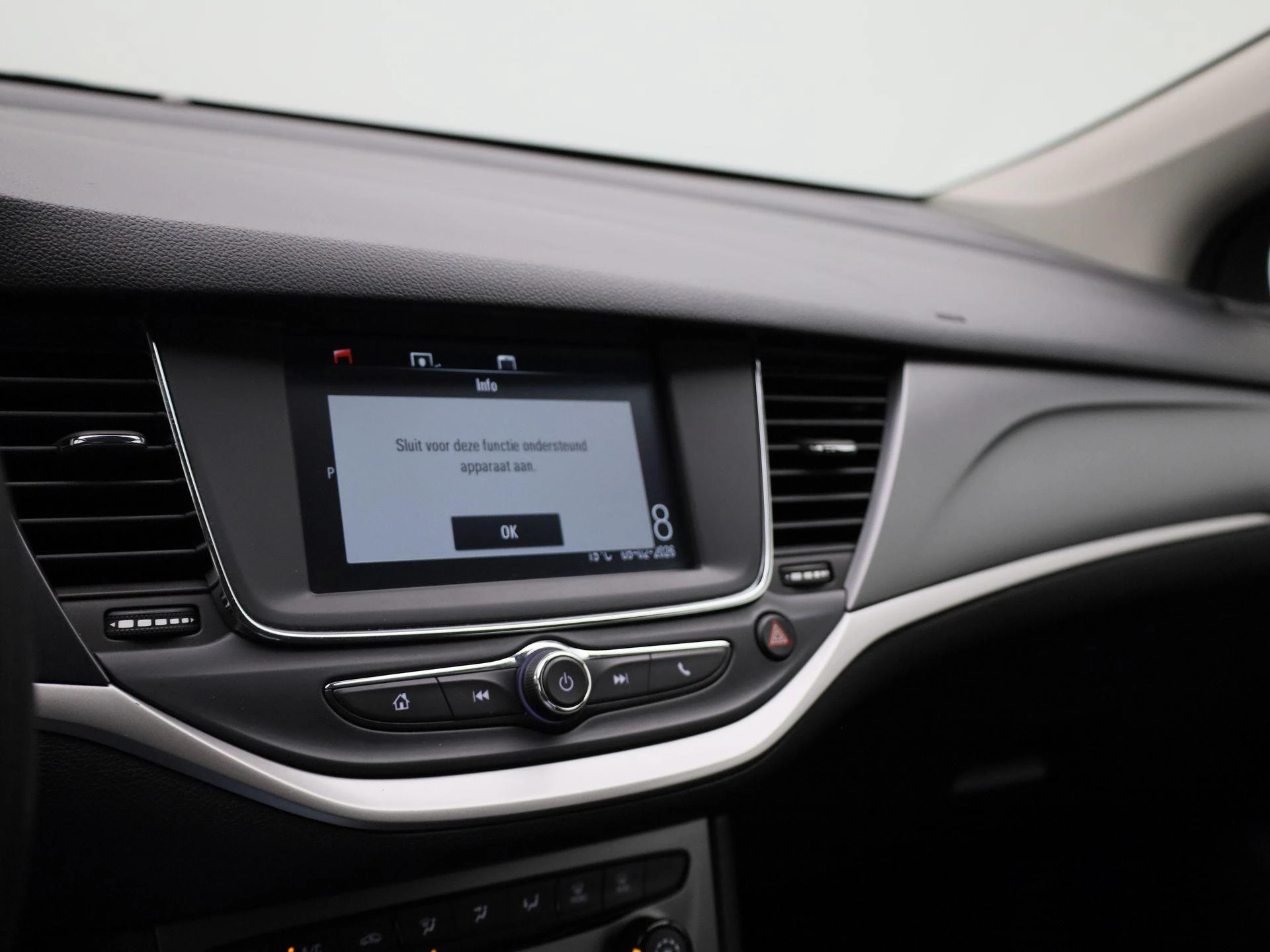 Opel-Astra-image-15