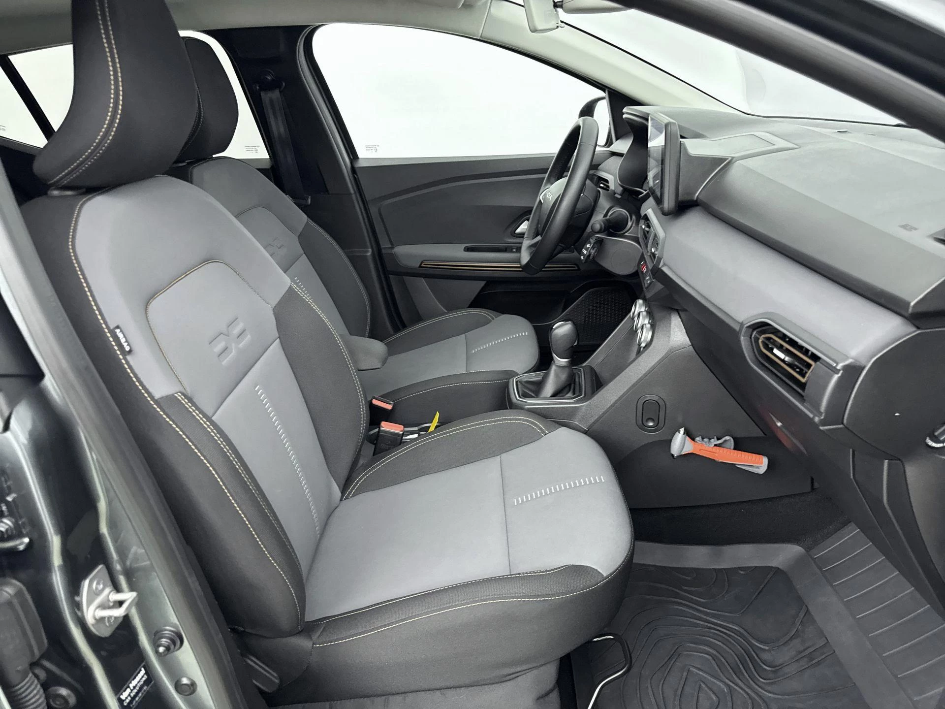 Dacia-Sandero Stepway-image-21