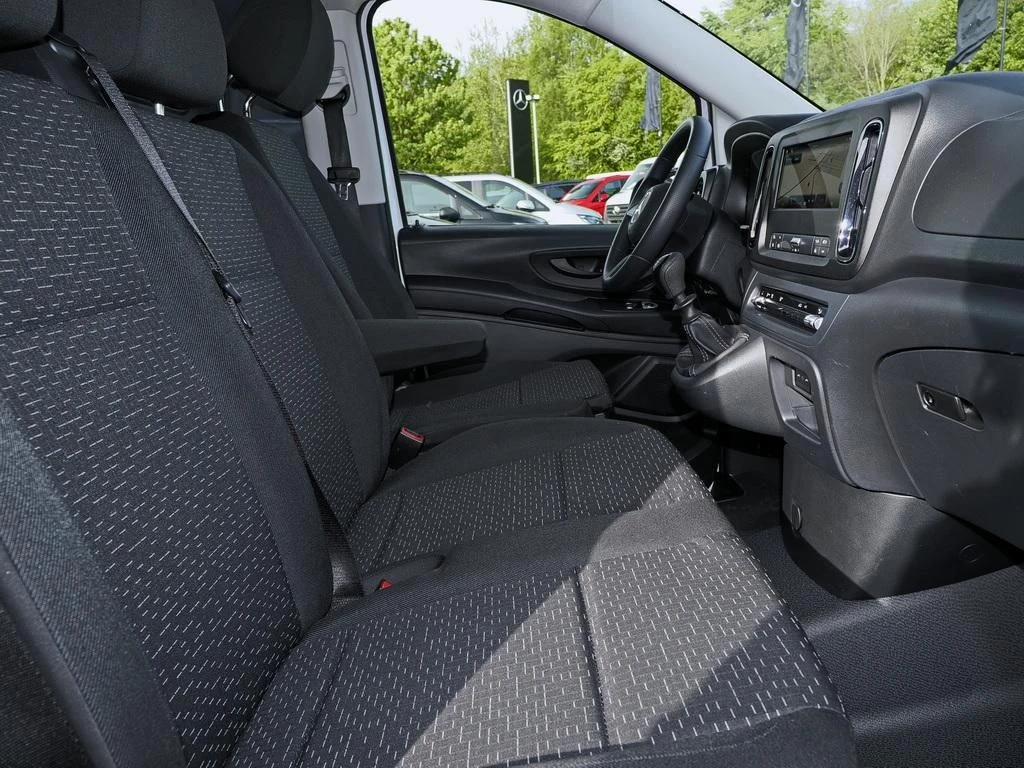 Mercedes-Benz-Vito 116-image-12