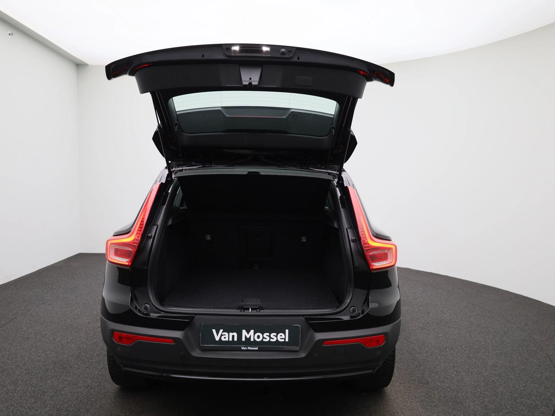 Volvo-XC40-image-10