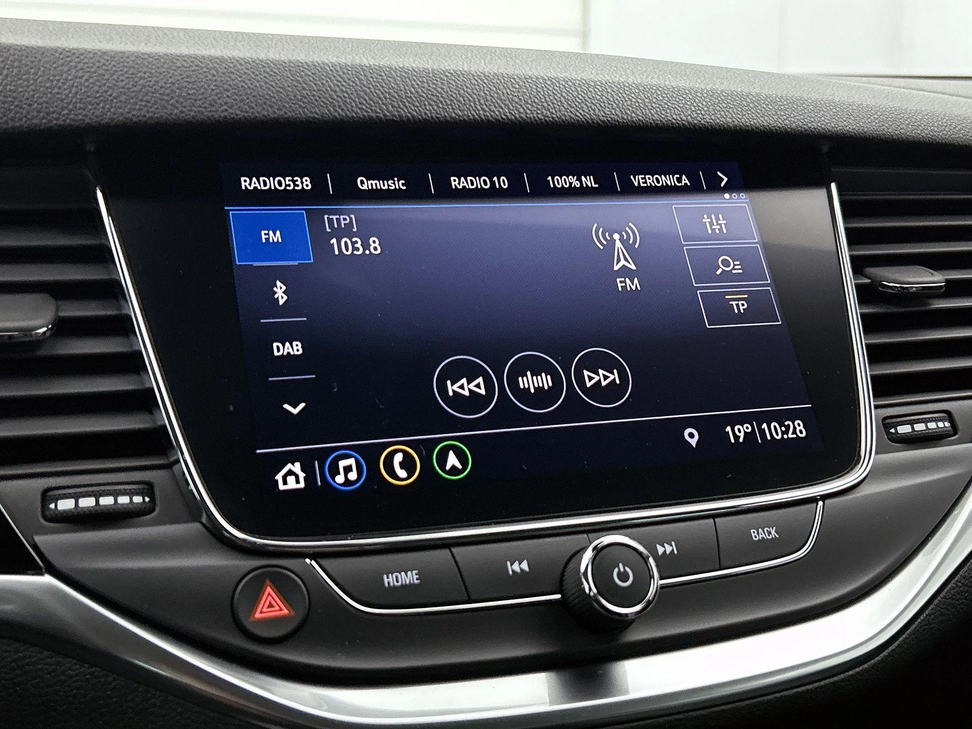 Opel-Astra-image-6