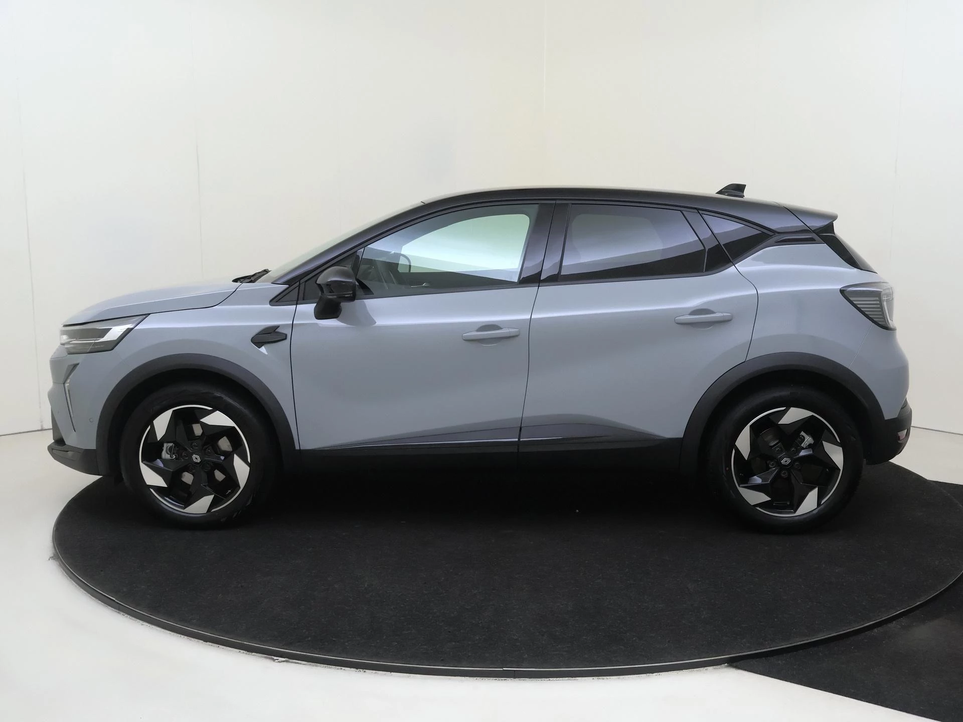 Renault Captur 1.8 E-Tech full hybrid 160 techno
