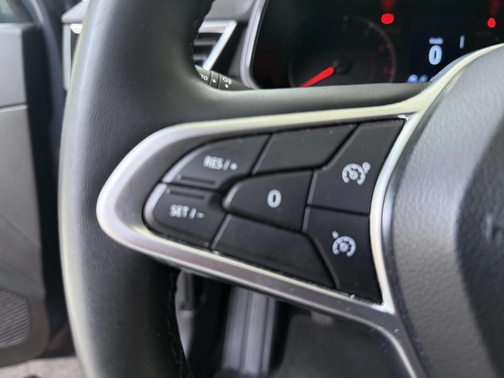 Renault-Clio-image-11