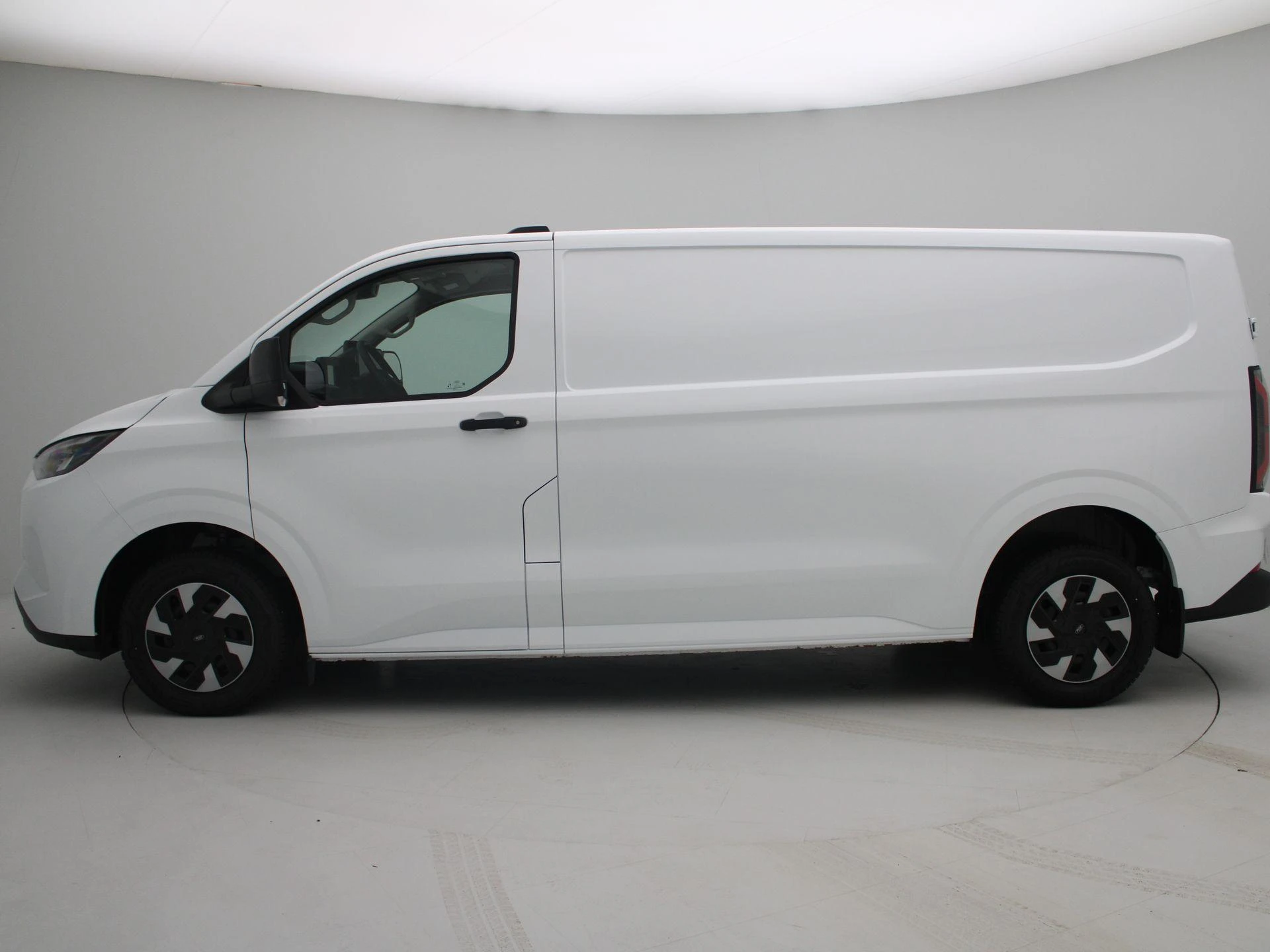 Ford-E-Transit-image-3