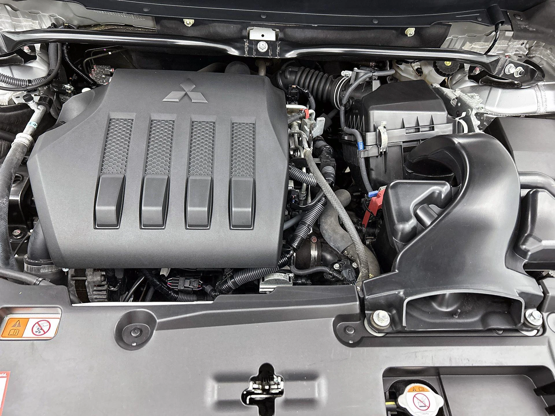 Mitsubishi-Eclipse Cross-image-30