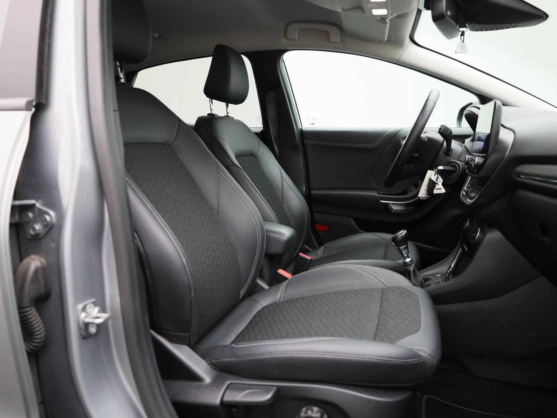 Ford Puma 1.0i Ecoboost mHEV 92kW Titanium