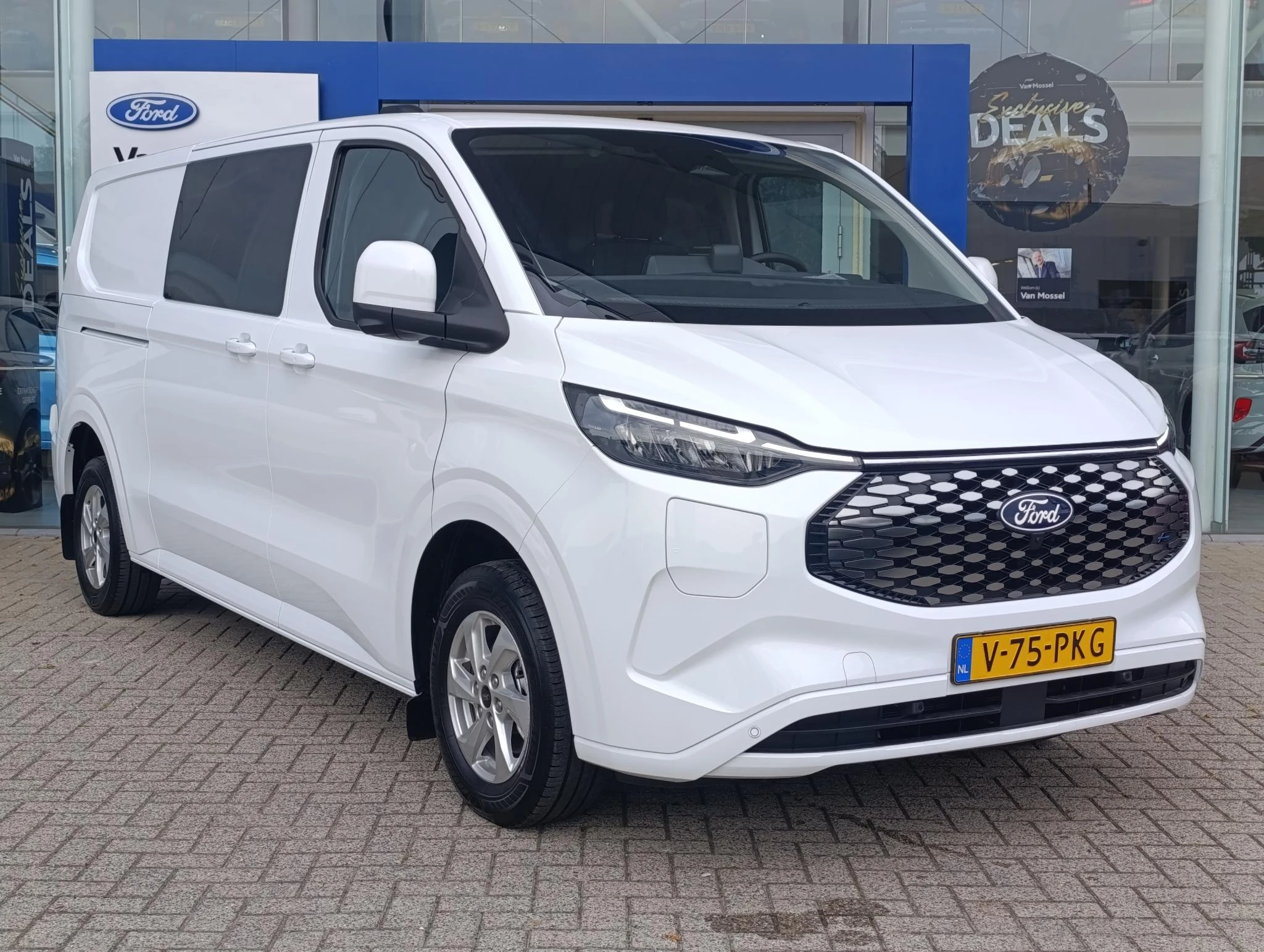 Ford-E-Transit-image-1