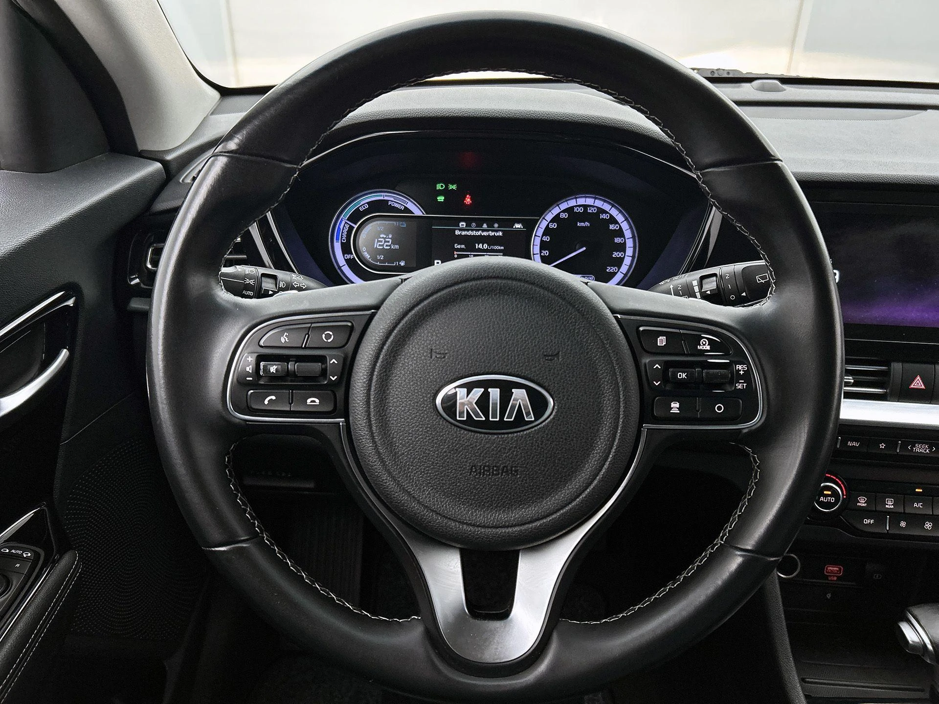 Kia-Niro-image-33