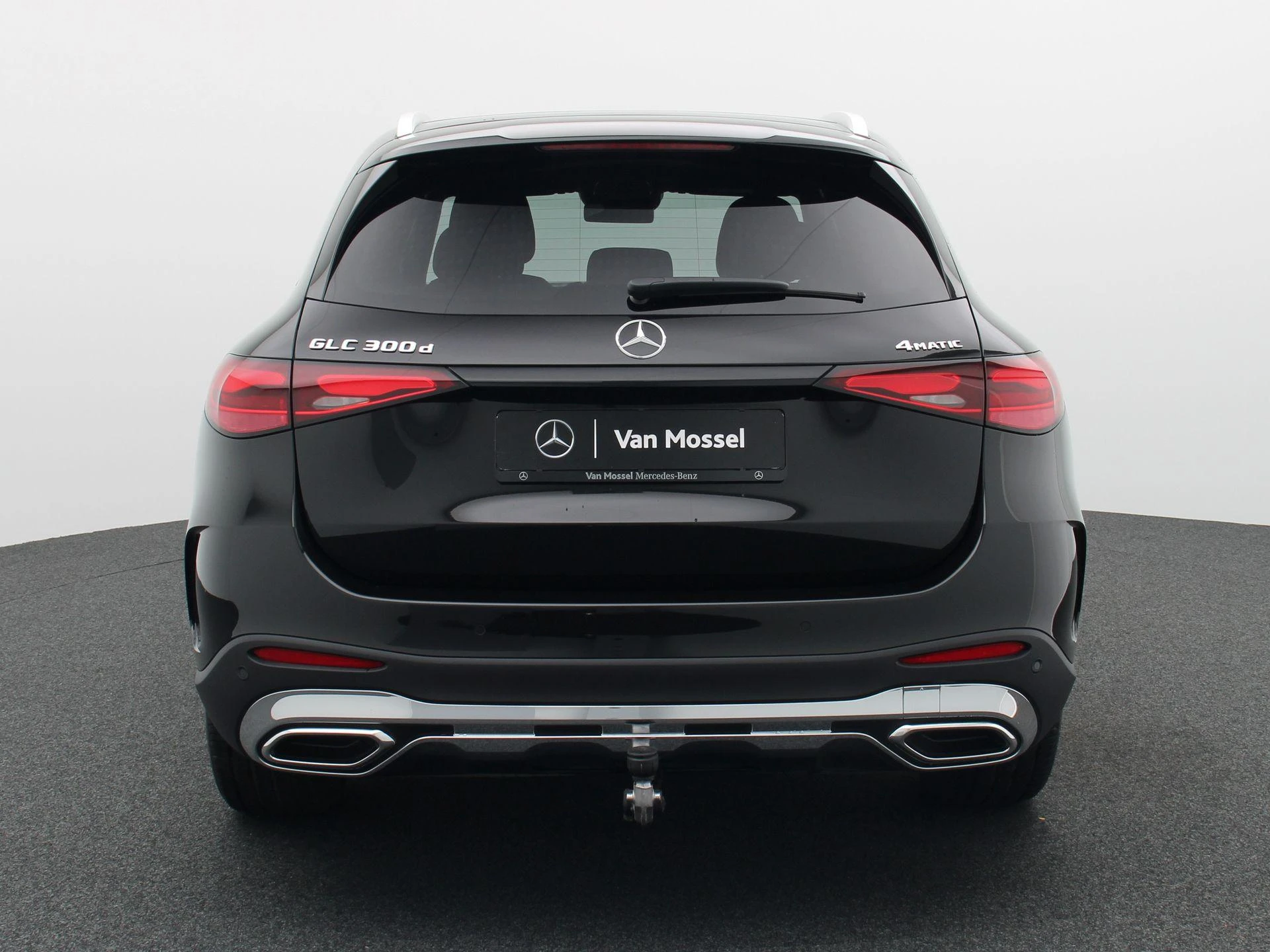 Mercedes-Benz-GLC-image-4