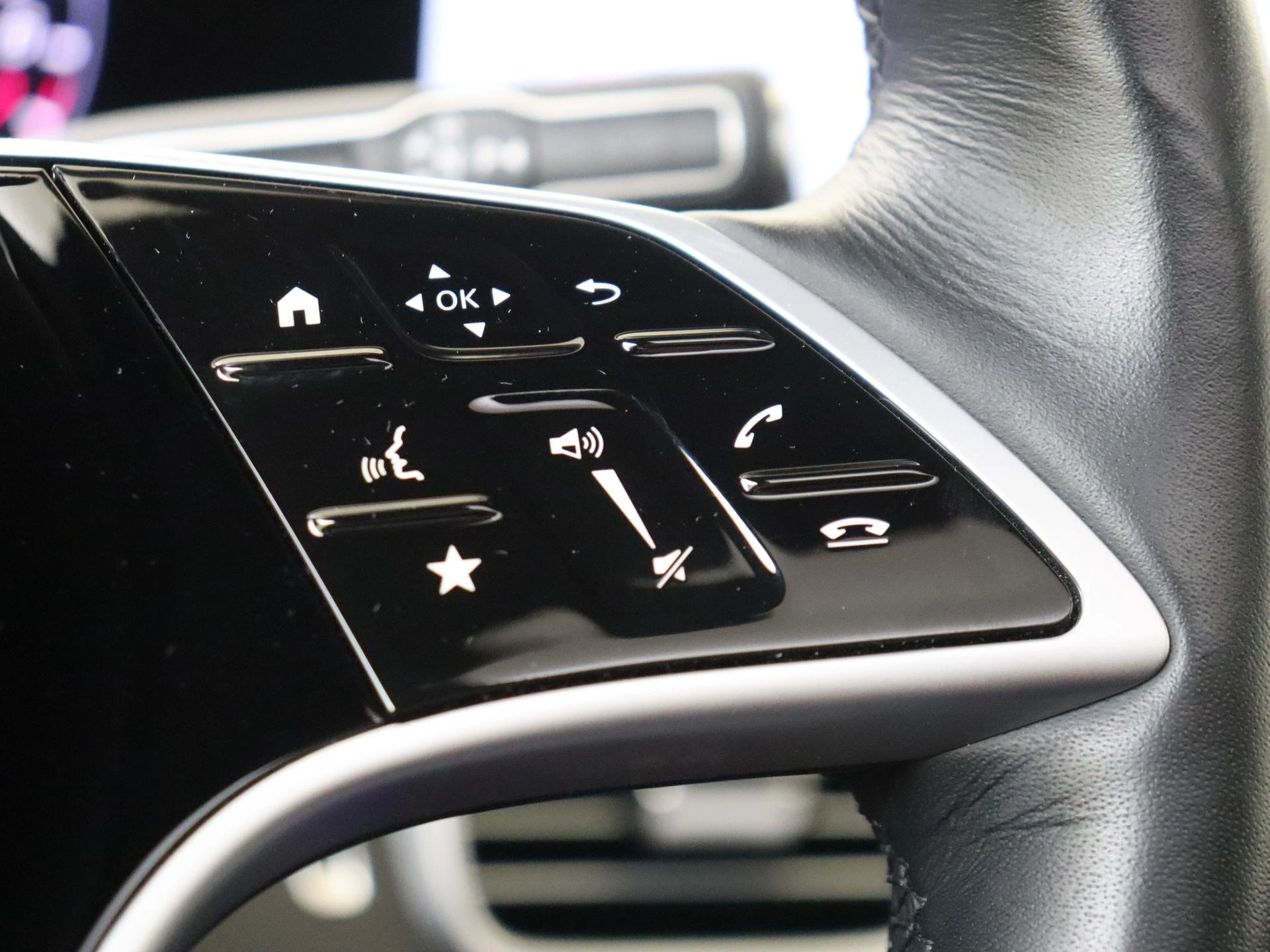 Mercedes-Benz-GLE-image-12
