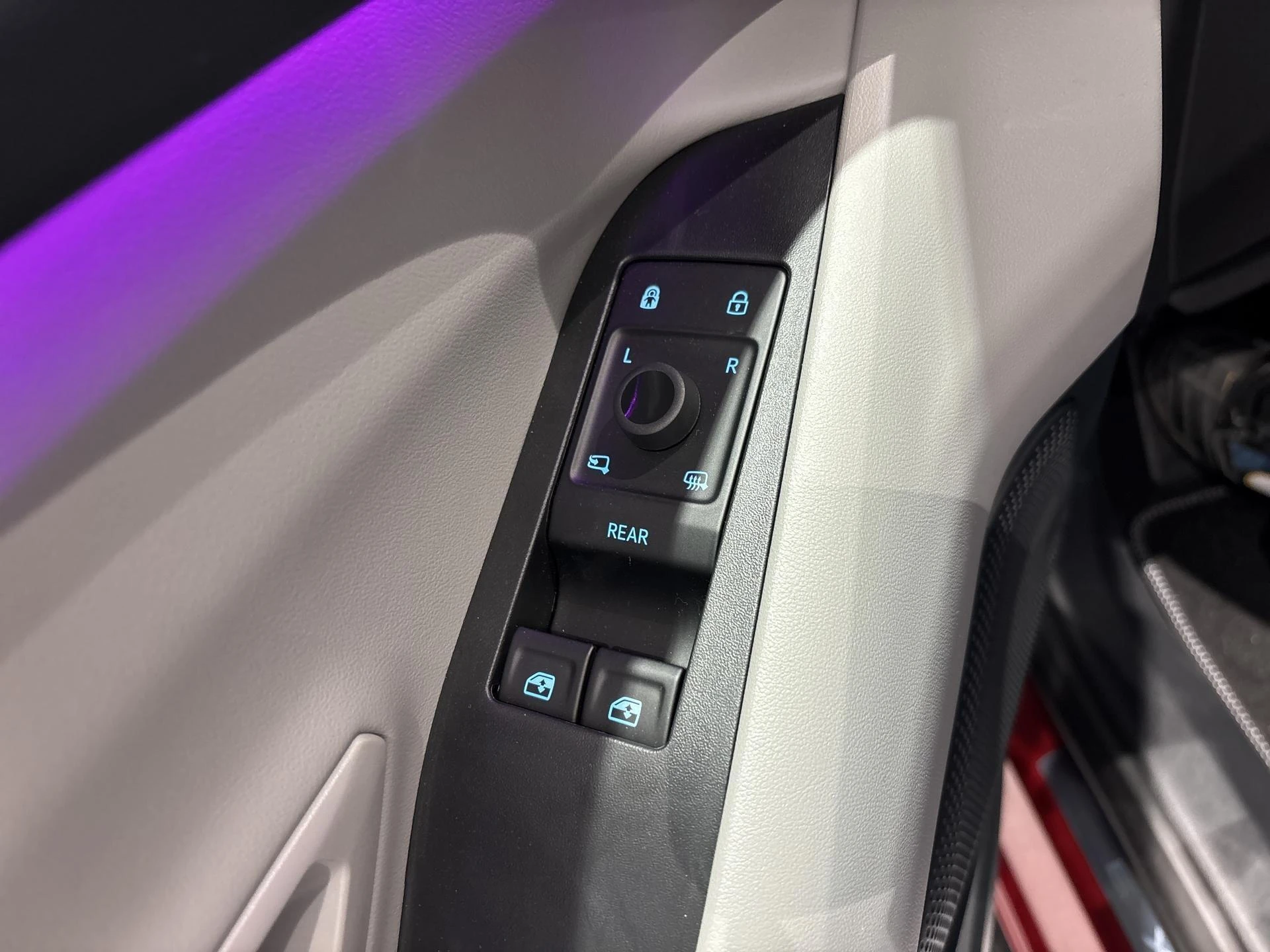 Ford-Explorer-image-16