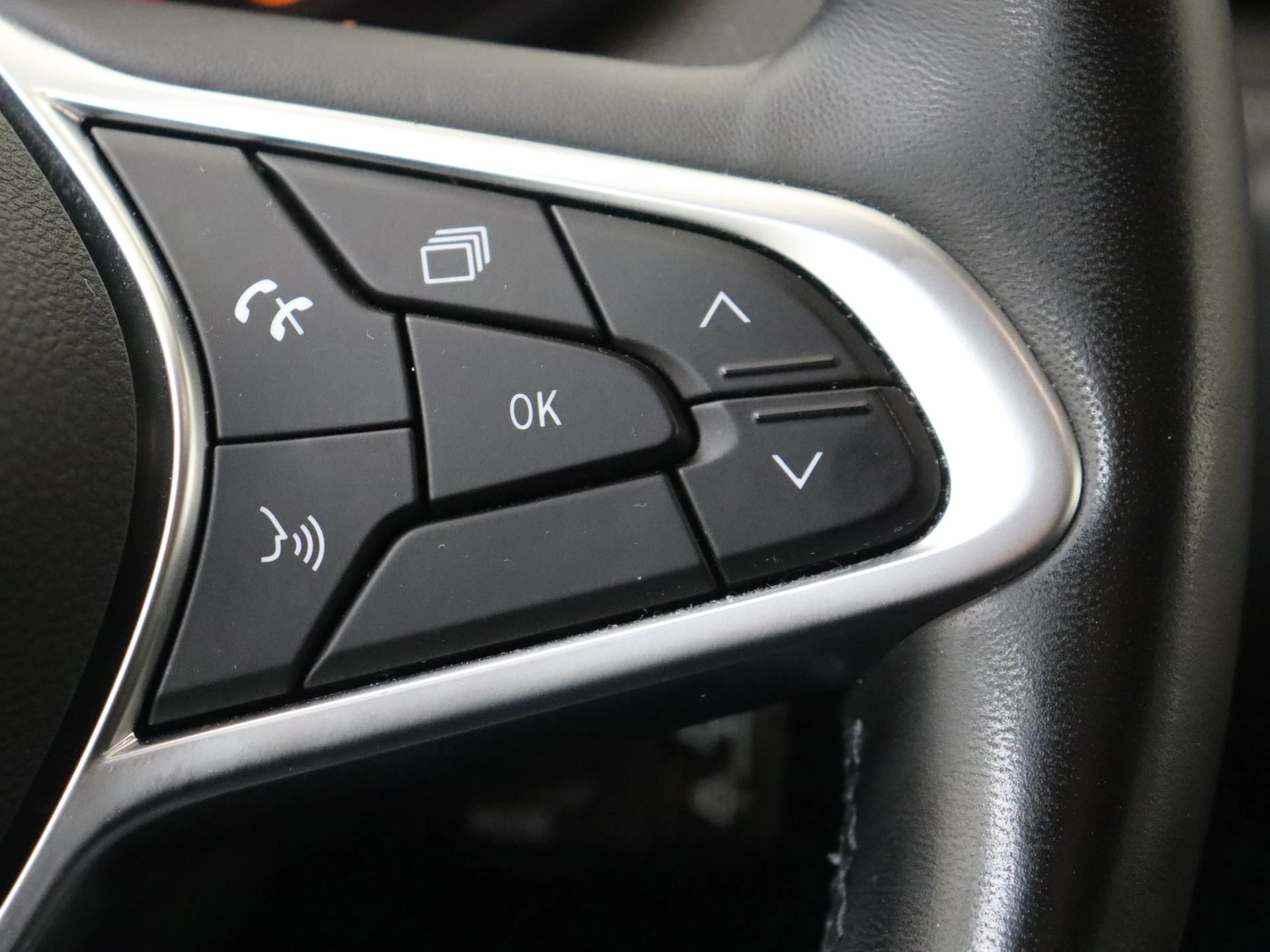 Renault Arkana 1.6 E-Tech Hybrid 145 Intens