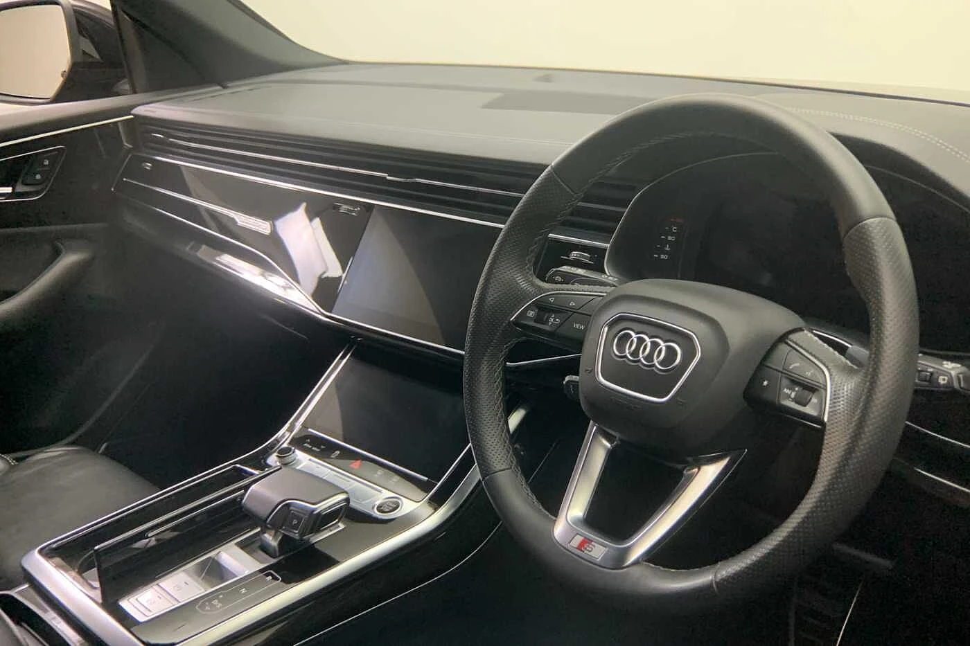 Audi-Q8-image-5