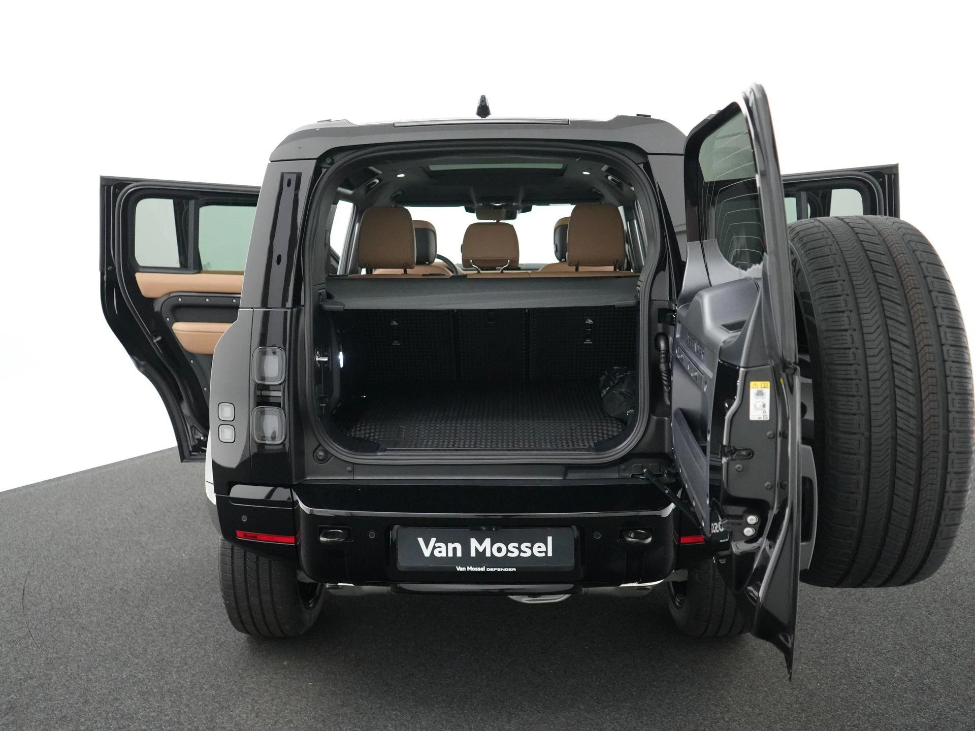 Land Rover-Defender-image-41
