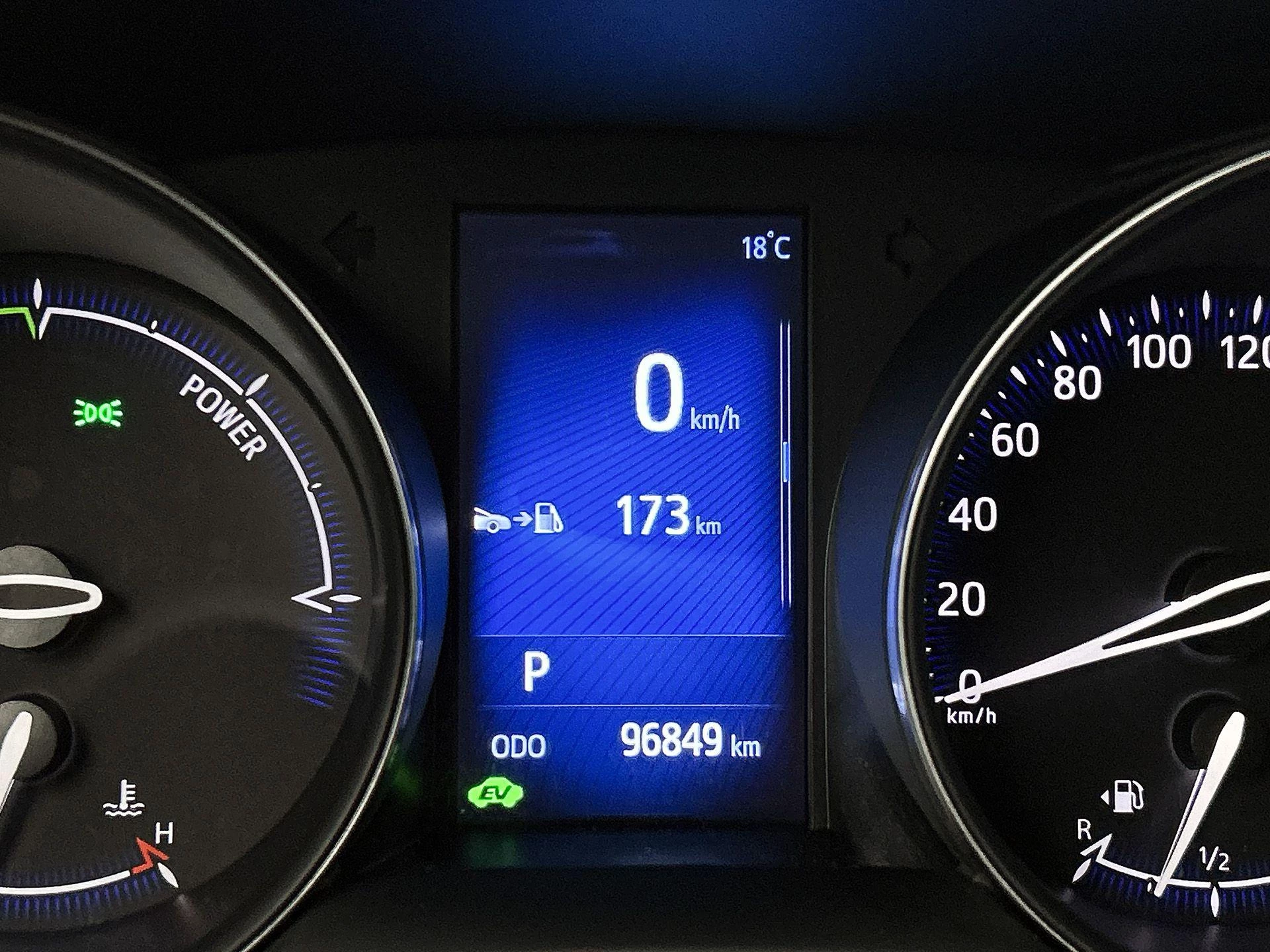 Toyota-C-HR-image-20