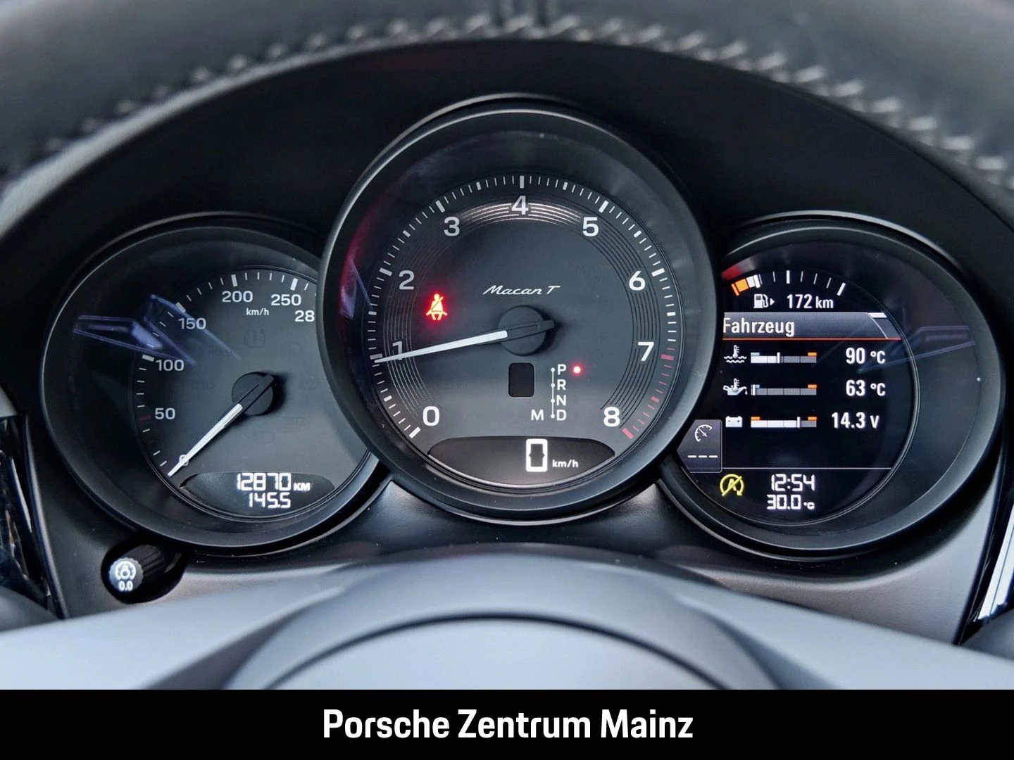 Porsche-Macan-image-19
