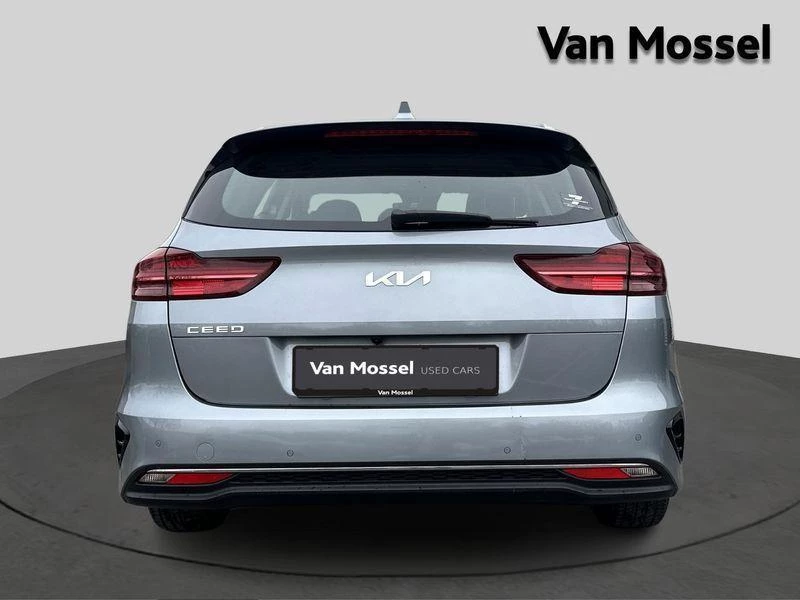 Kia-Ceed Sportswagon-image-4