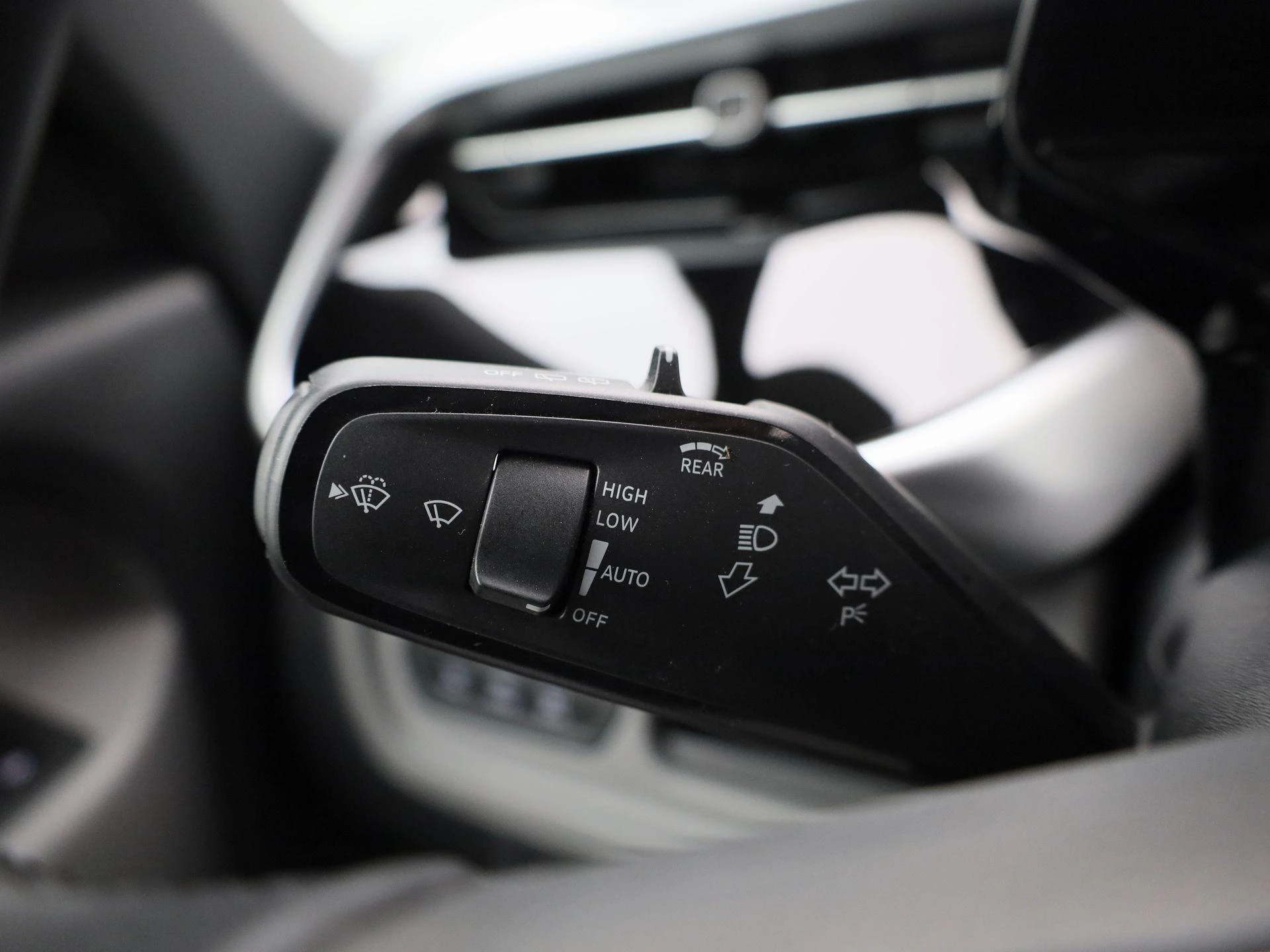 Volkswagen-ID. Buzz-image-22