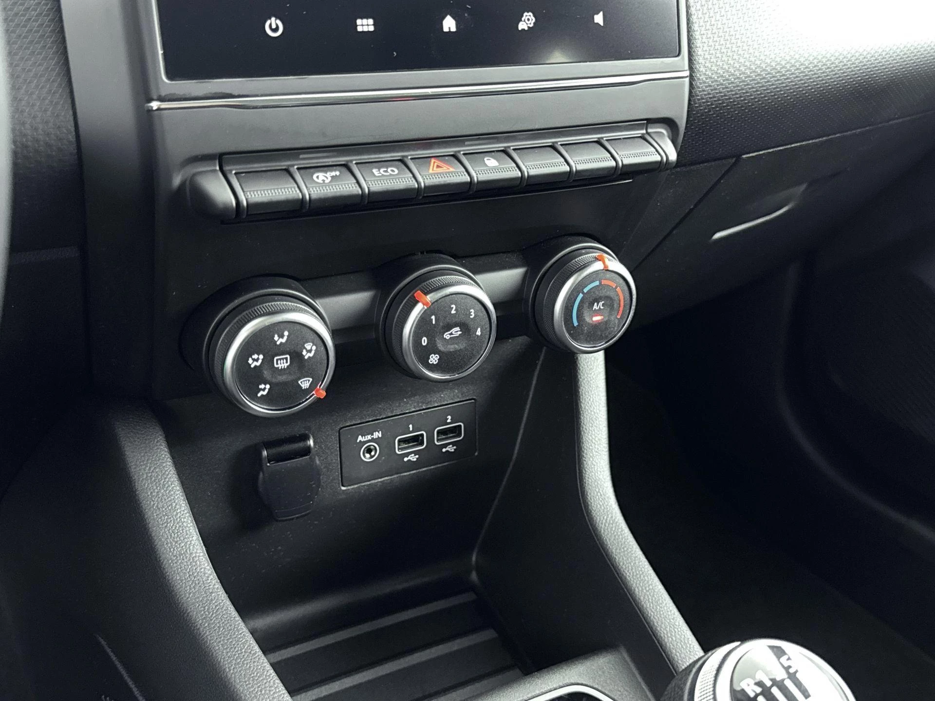 Renault-Clio-image-14