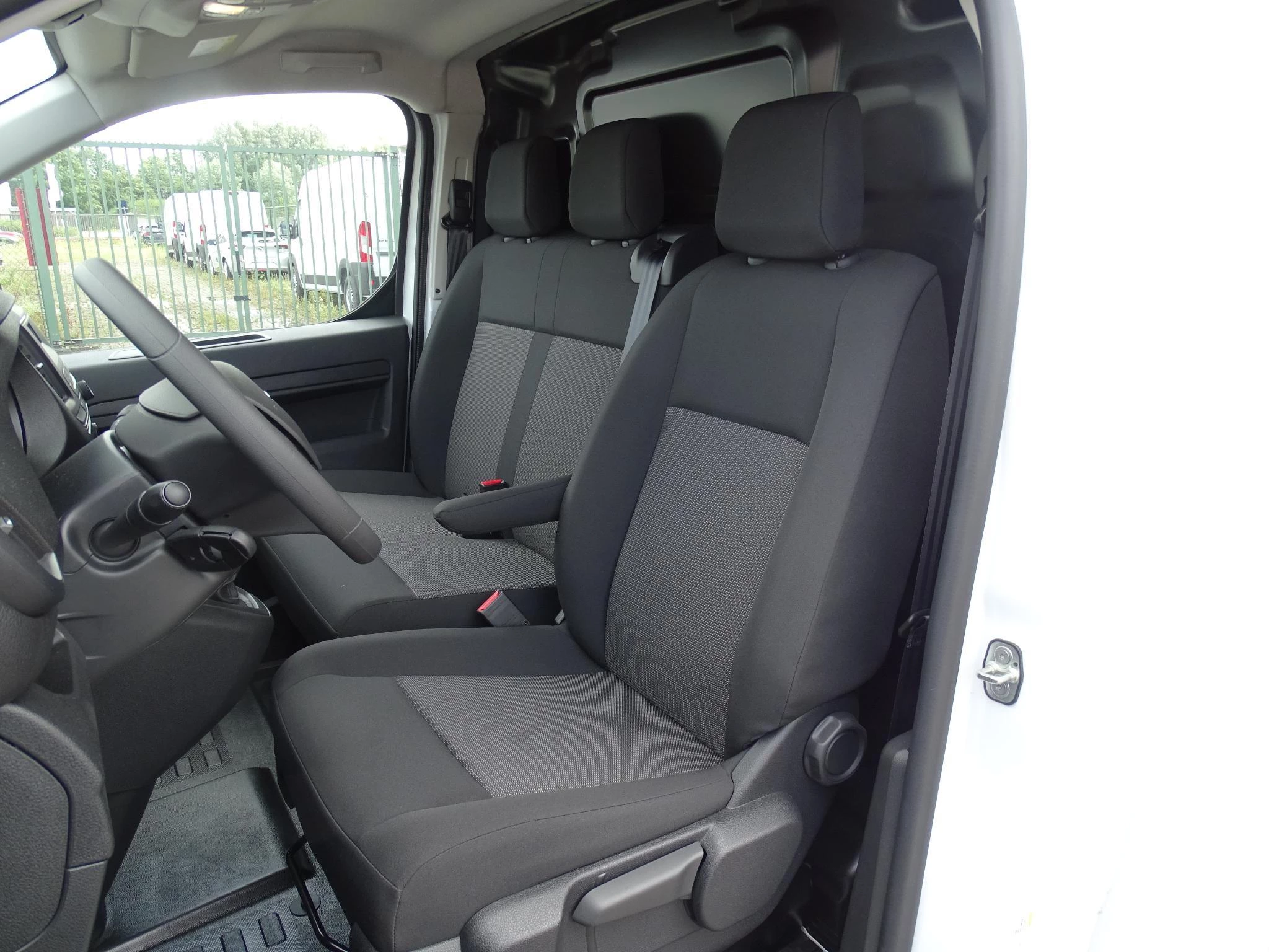 Opel Vivaro 2.0 Turbo 106kW Edition L3H1