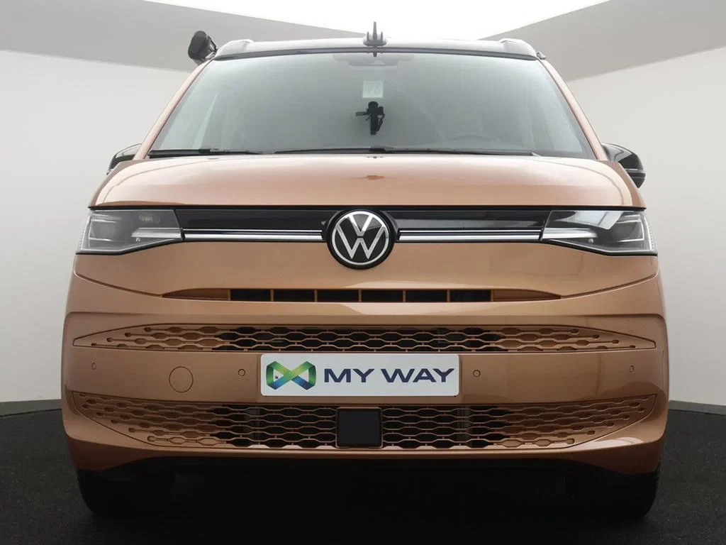 Volkswagen-Multivan-image-32