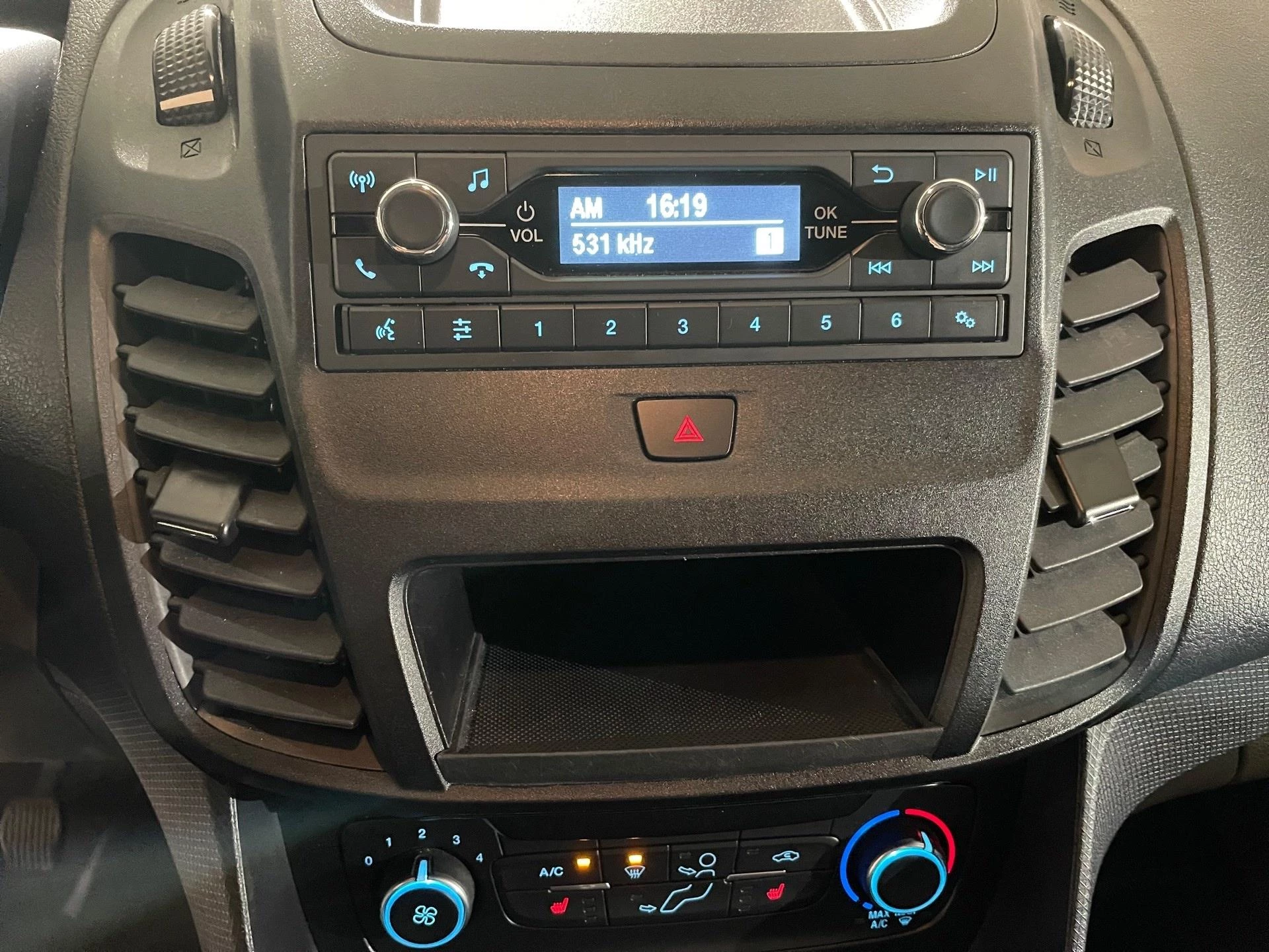 Ford Transit Connect 1.0 EcoBoost 74kW L1 Trend