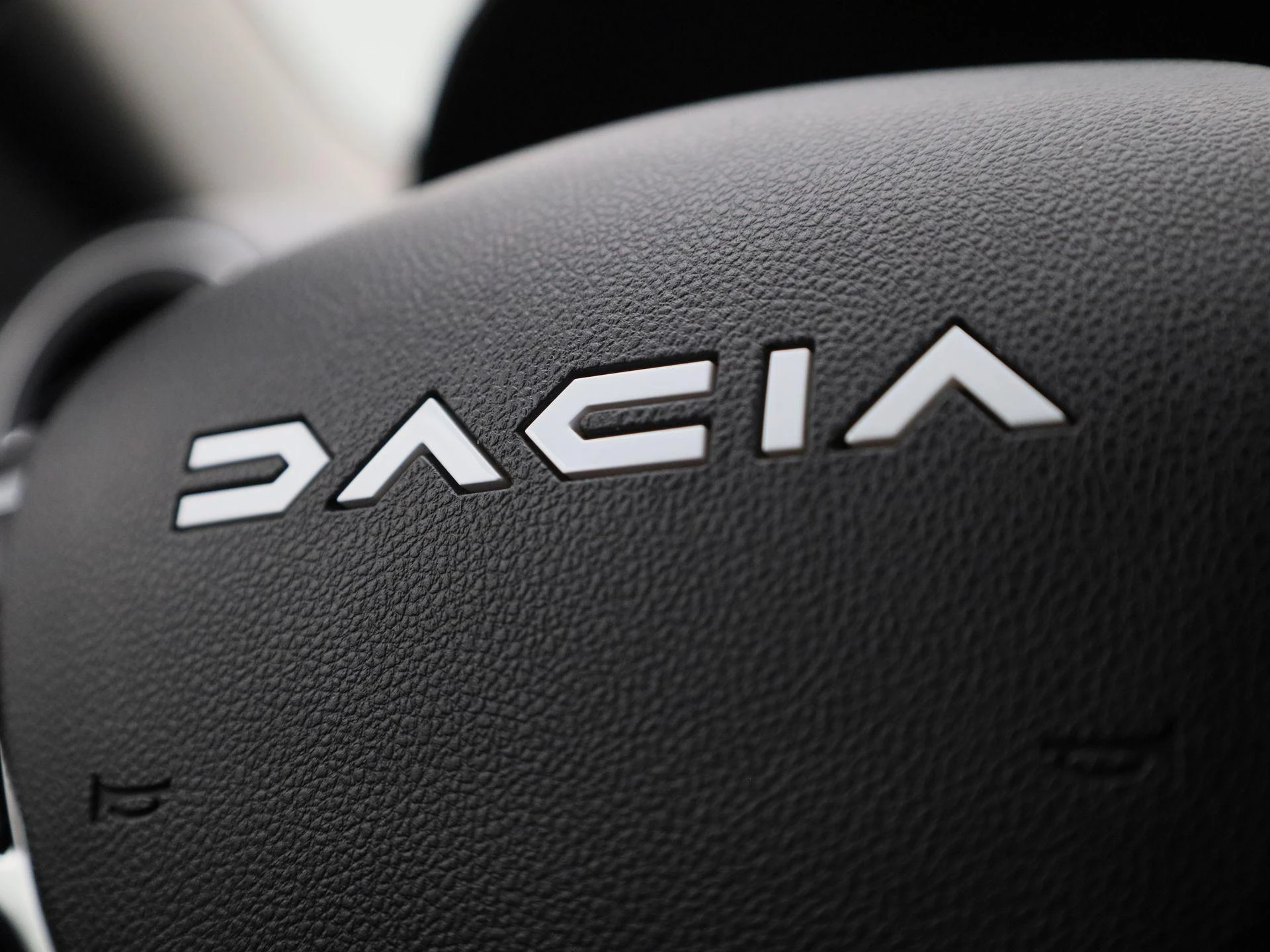 Dacia-Spring-image-23
