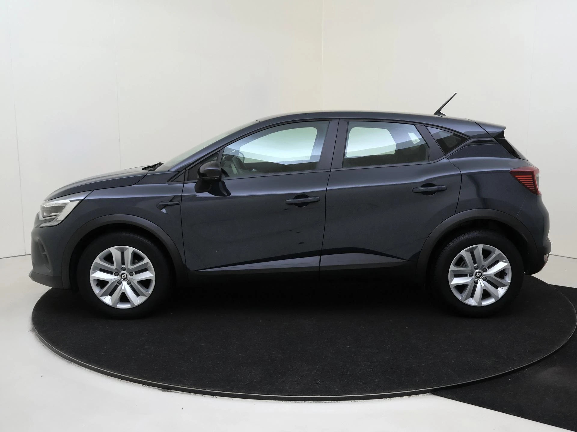 Renault-Captur-image-7