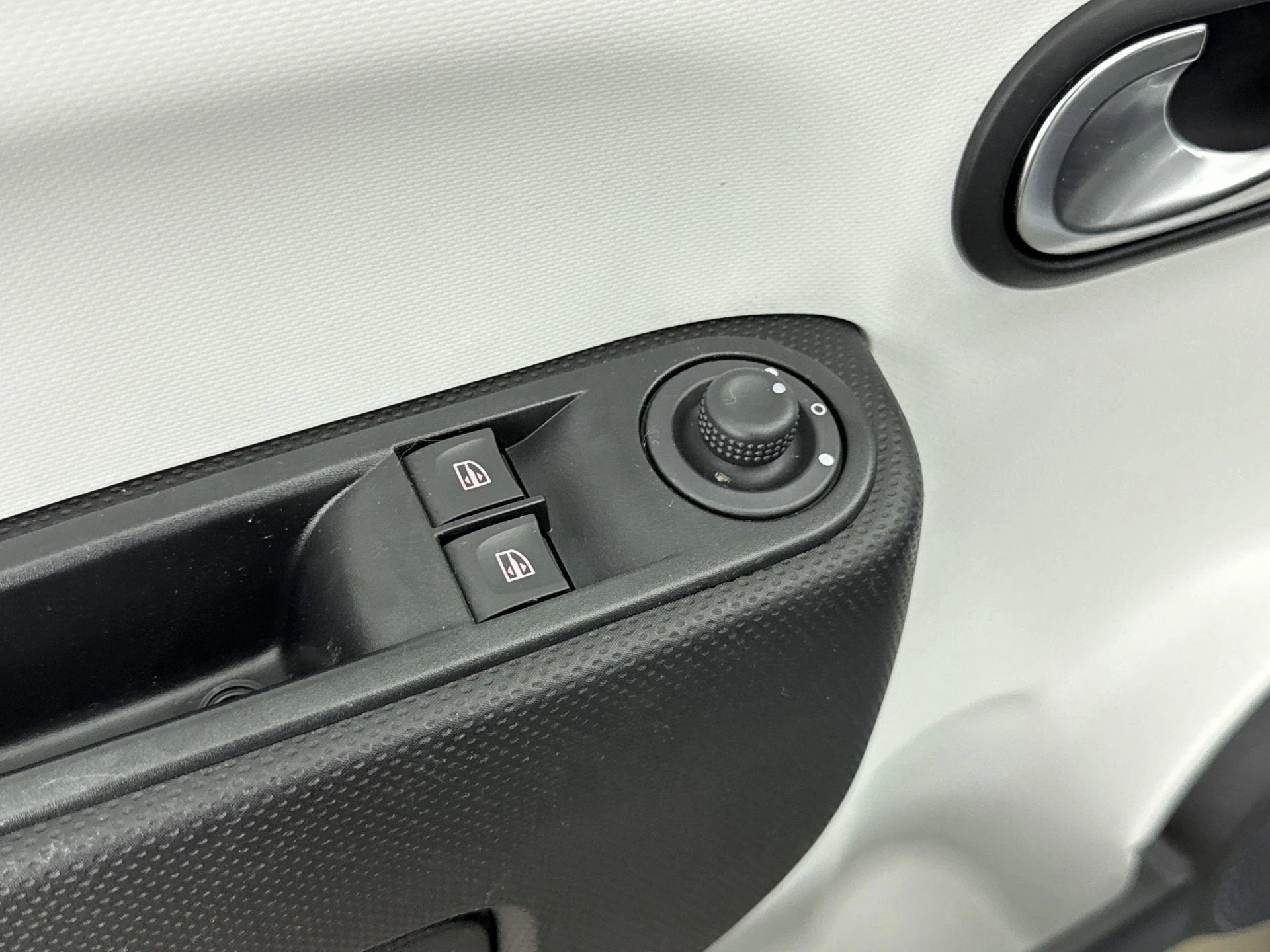 Renault-Twingo-image-22
