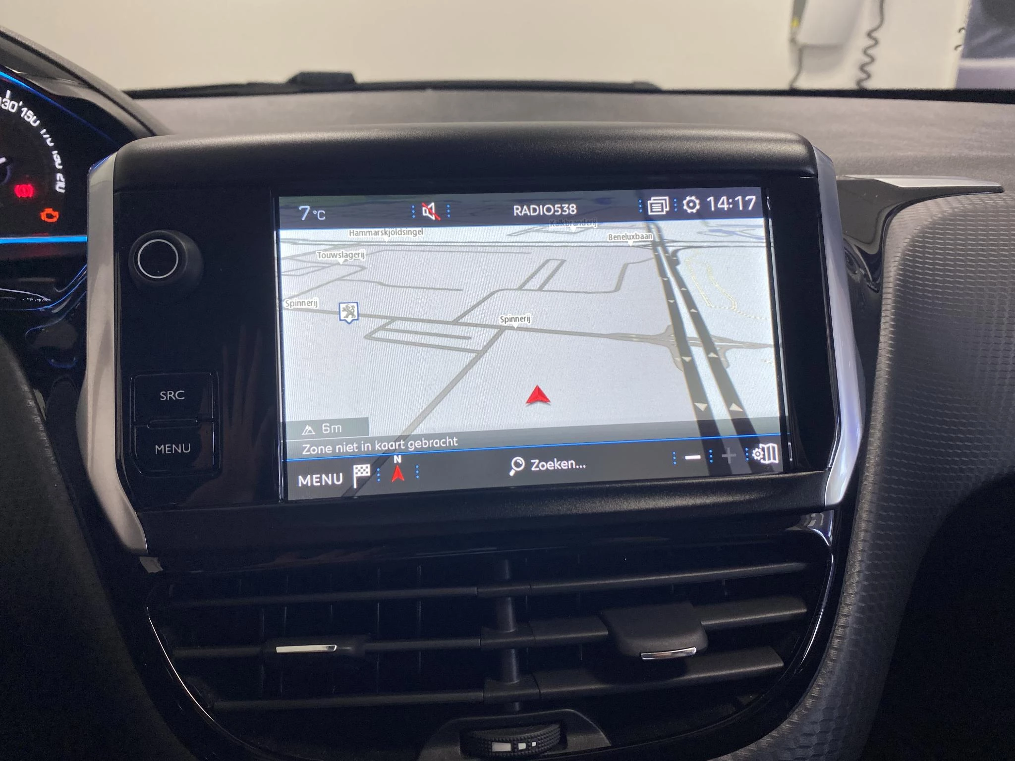 Peugeot-2008-image-8