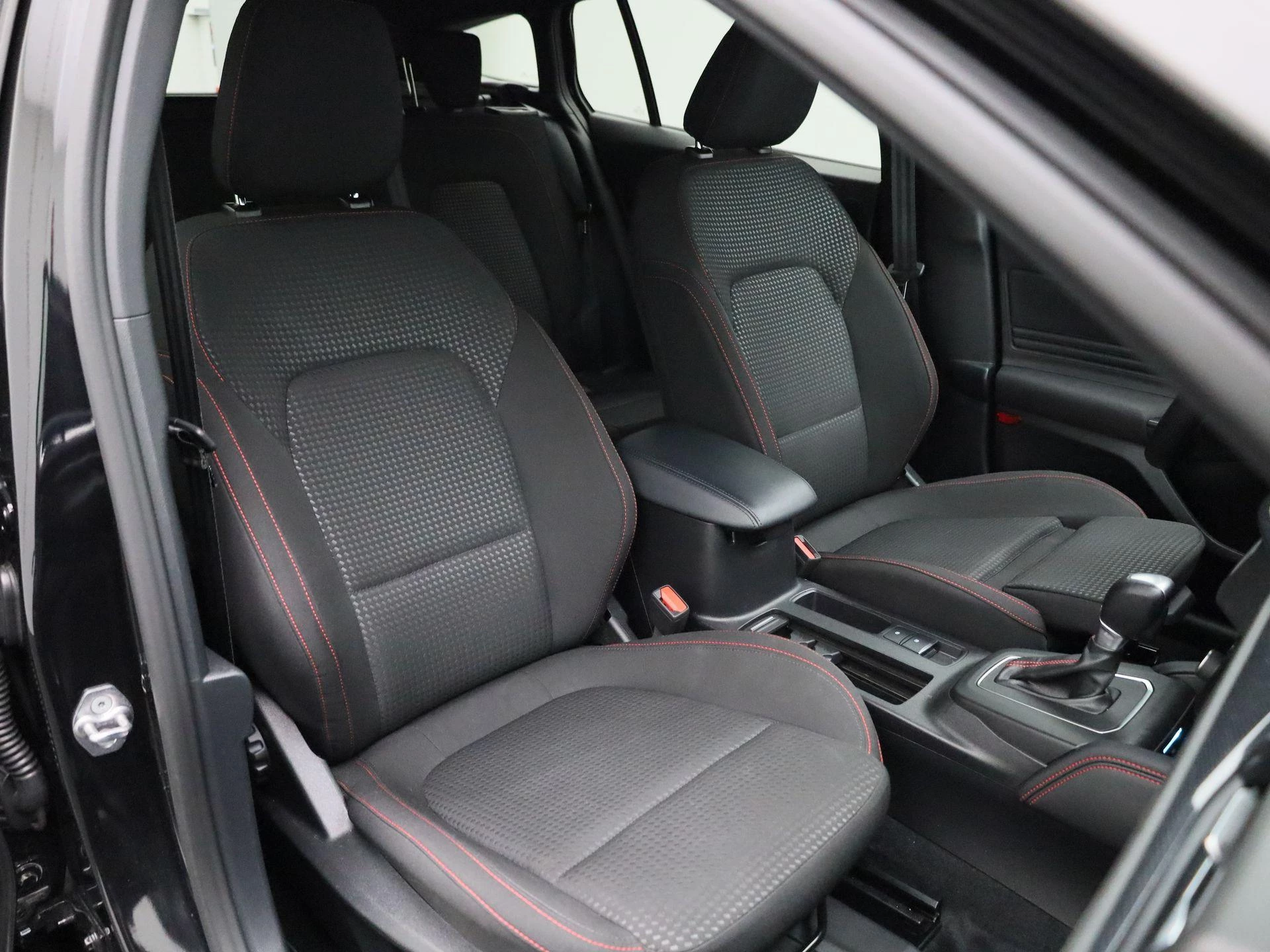 Ford Focus Wagon 1.0 EcoBoost Hybrid ST Line X