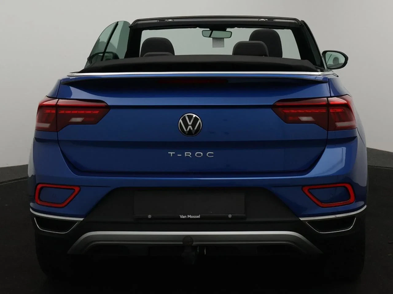 Volkswagen-T-Roc-image-11
