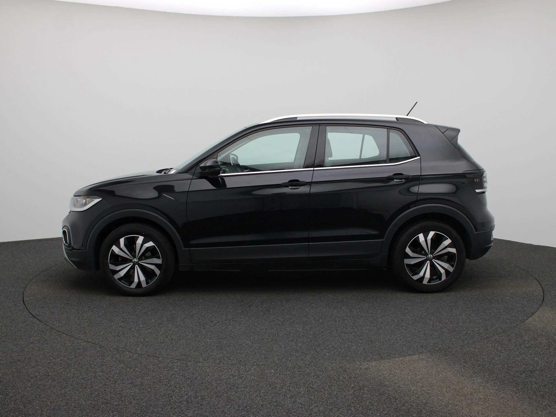 Volkswagen-T-Cross-image-3